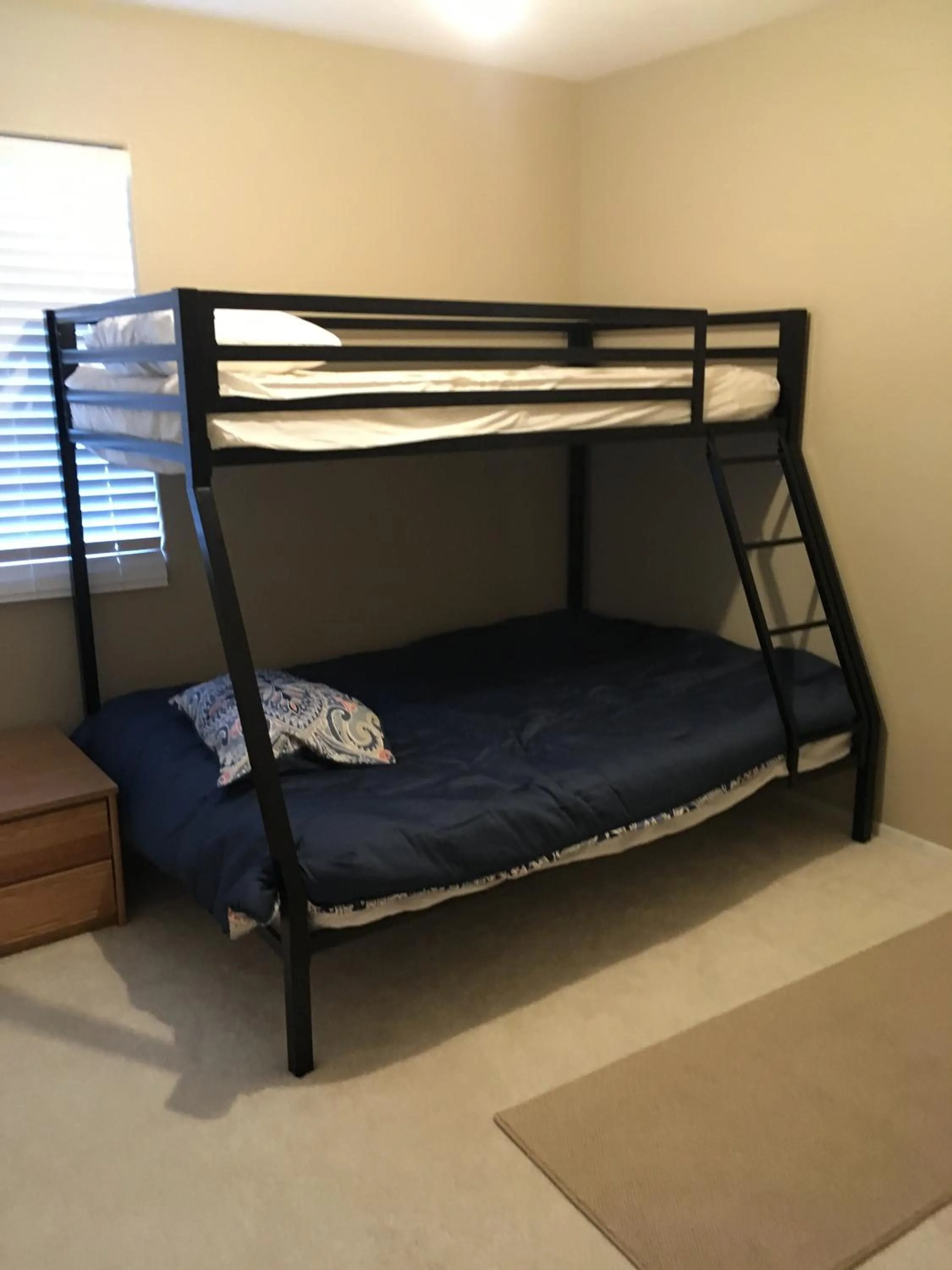 Bed in Welcome House Las Vegas