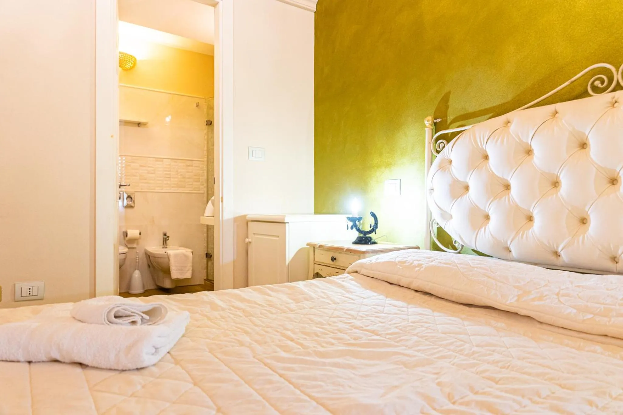 Bed in Palazzo Aurora