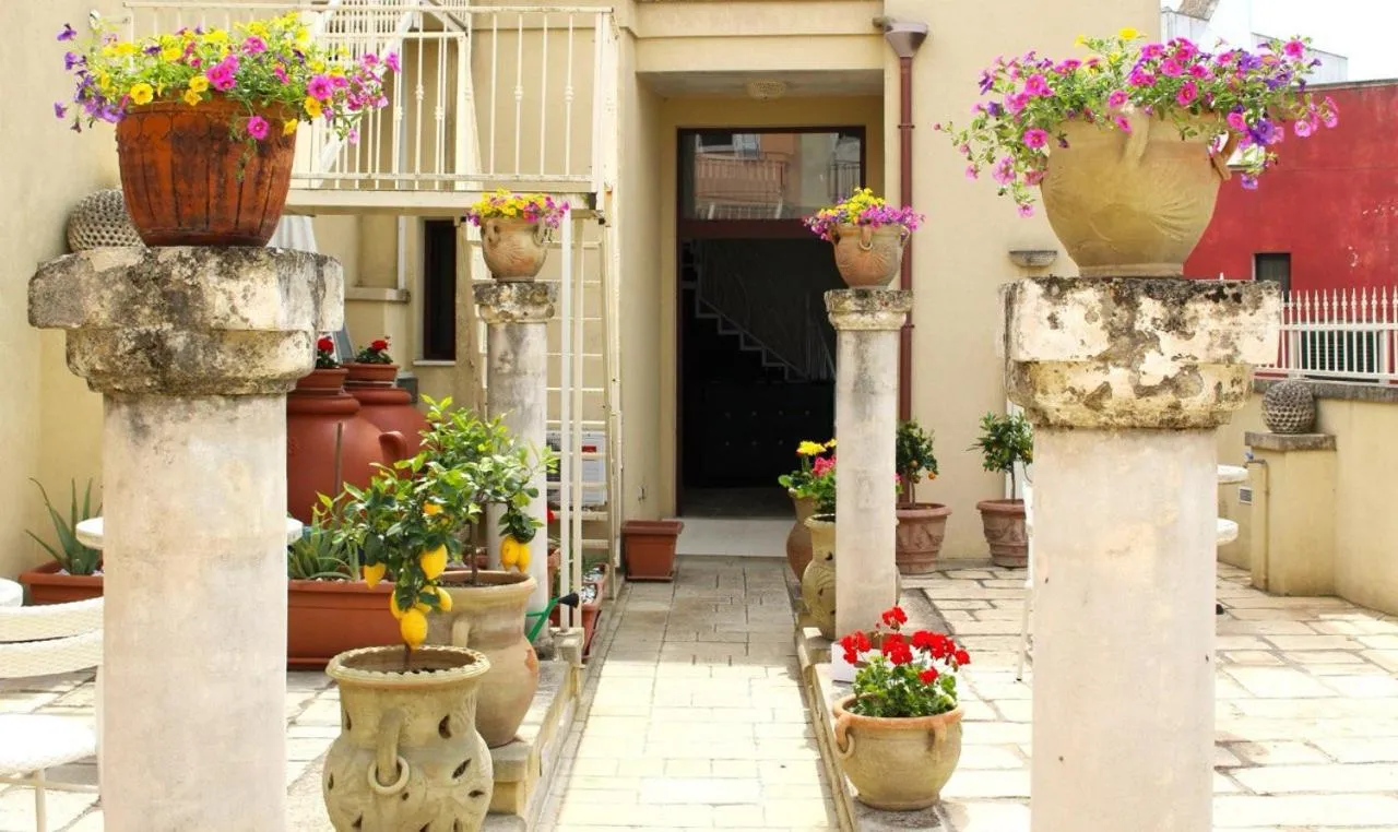 Garden in Palazzo Aurora