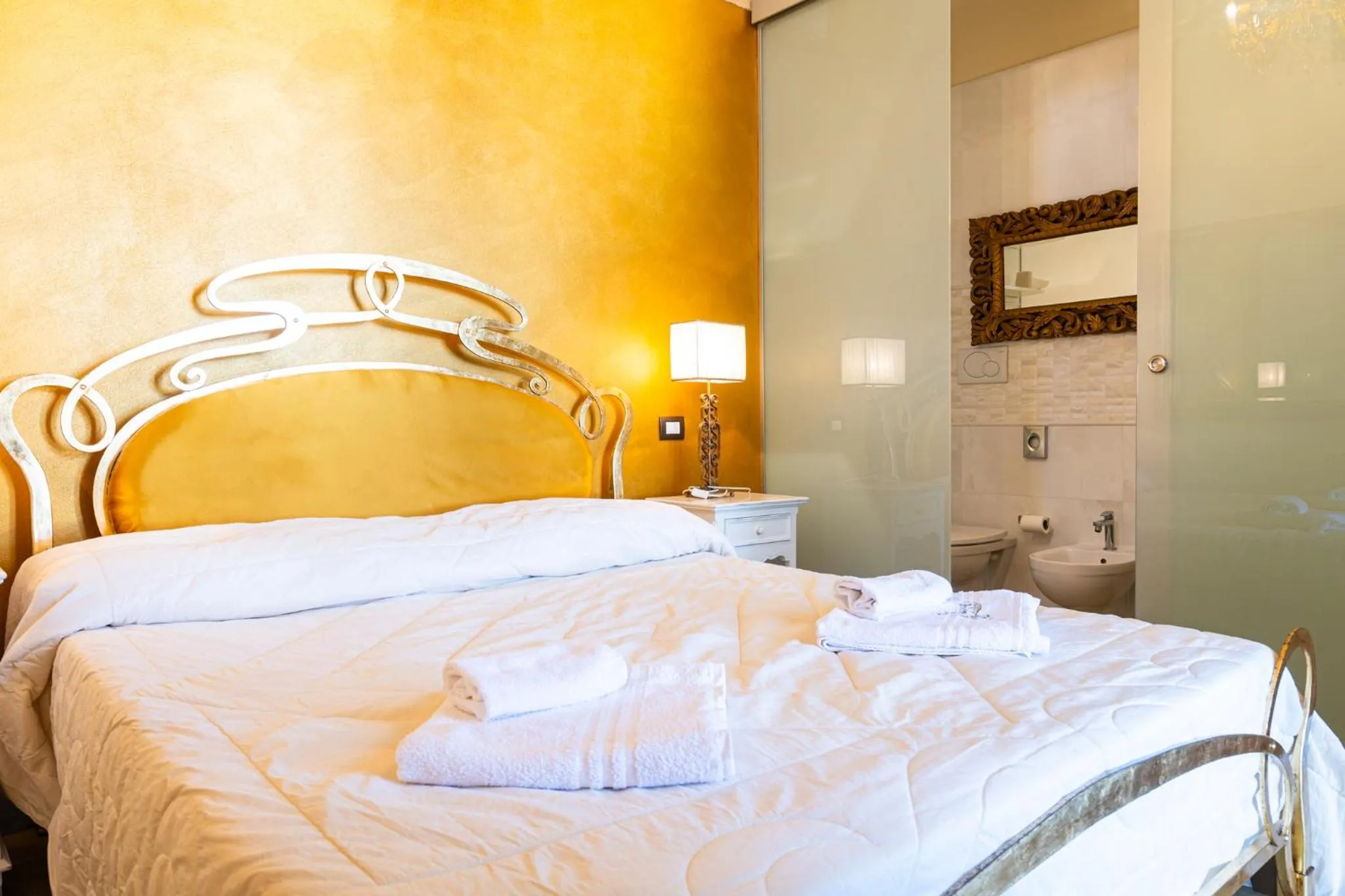 Bed in Palazzo Aurora