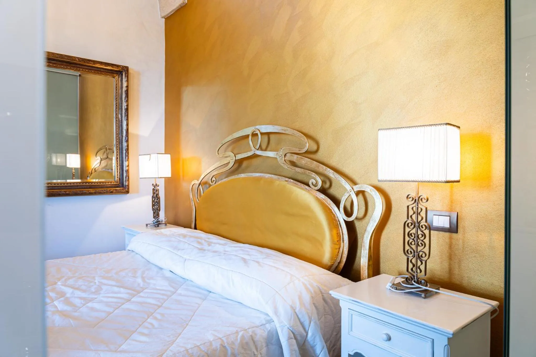 Bed in Palazzo Aurora