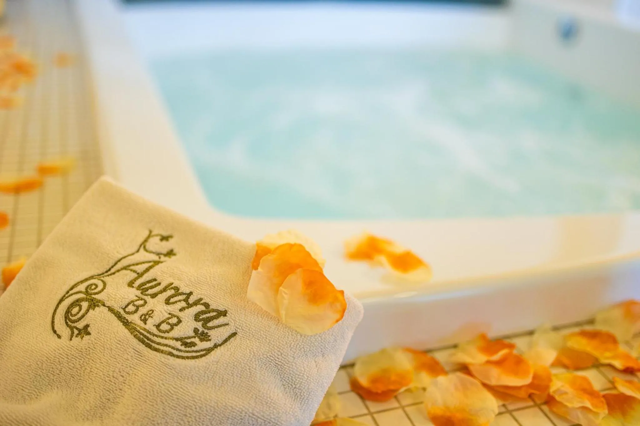 Hot Tub in Palazzo Aurora