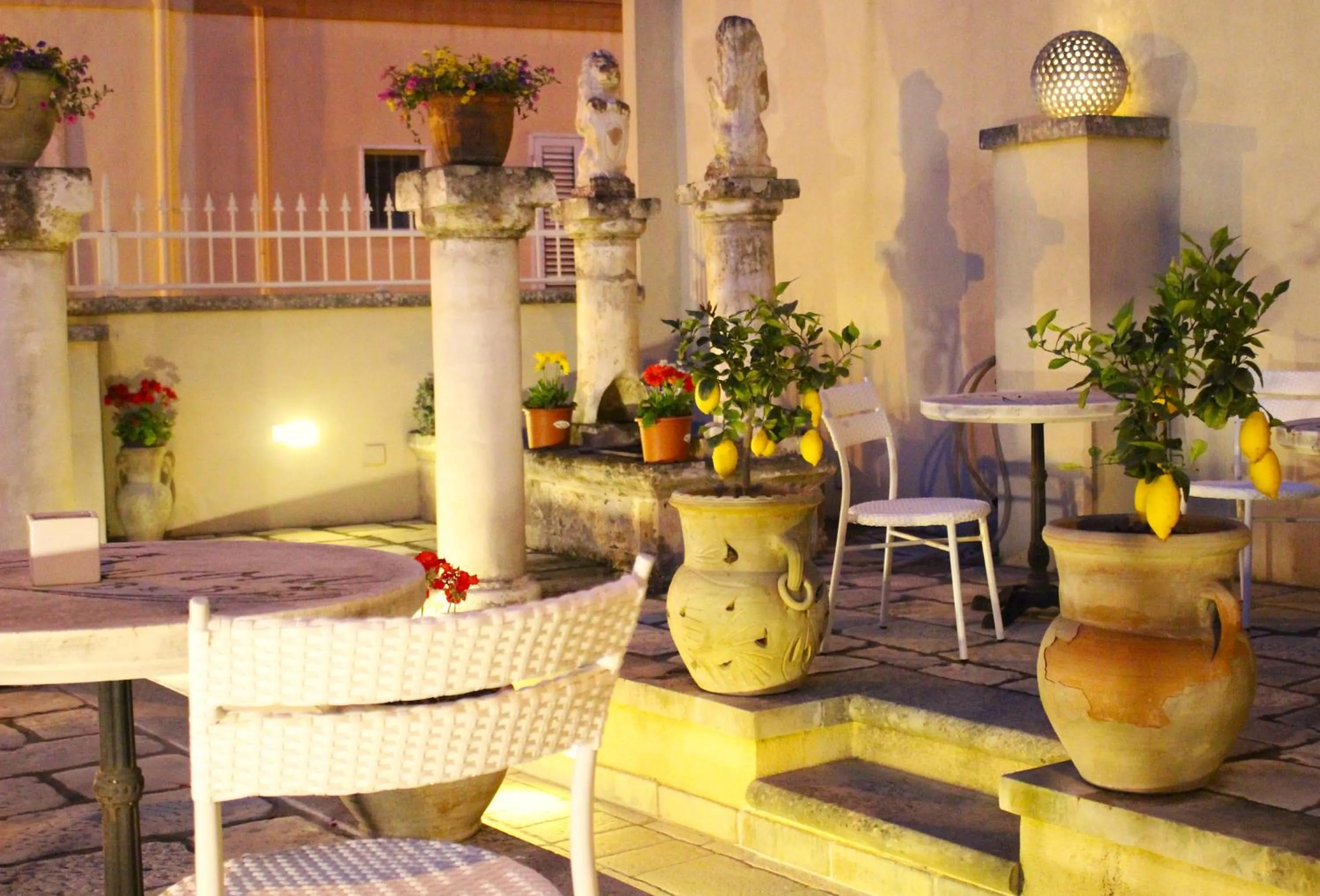 Garden in Palazzo Aurora