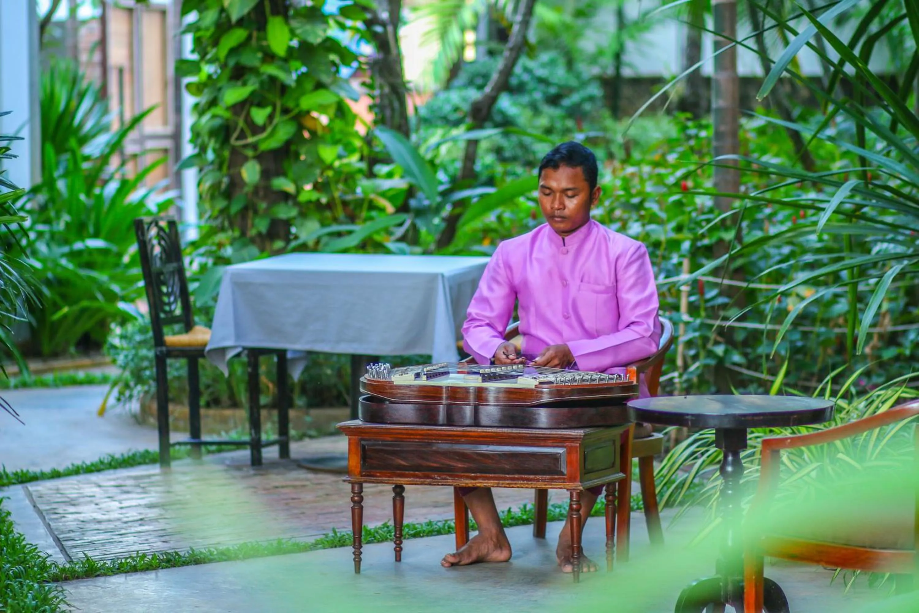 Entertainment in Mane History Lovers