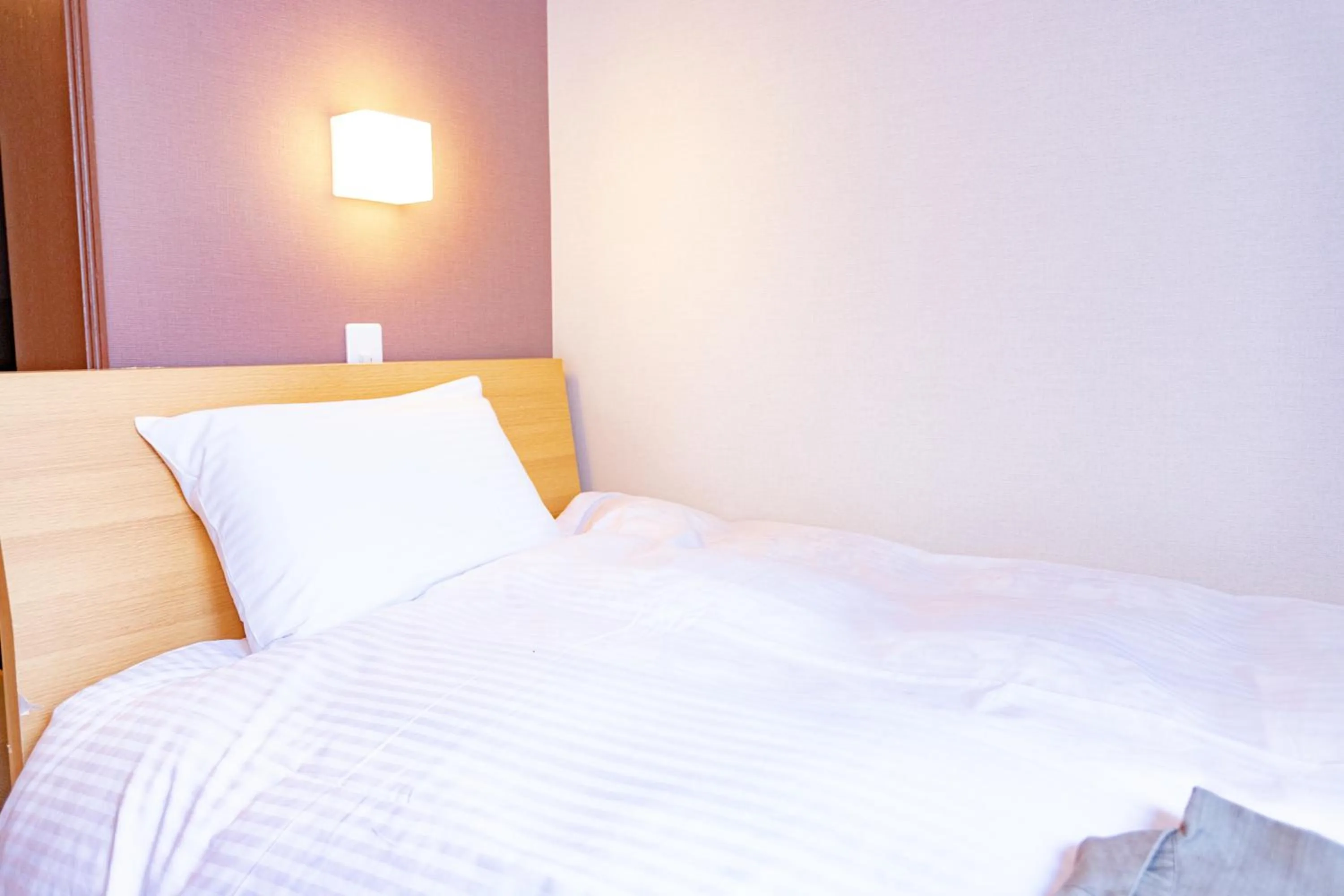 Bedroom, Bed in CHALET BURLAP FURANUI