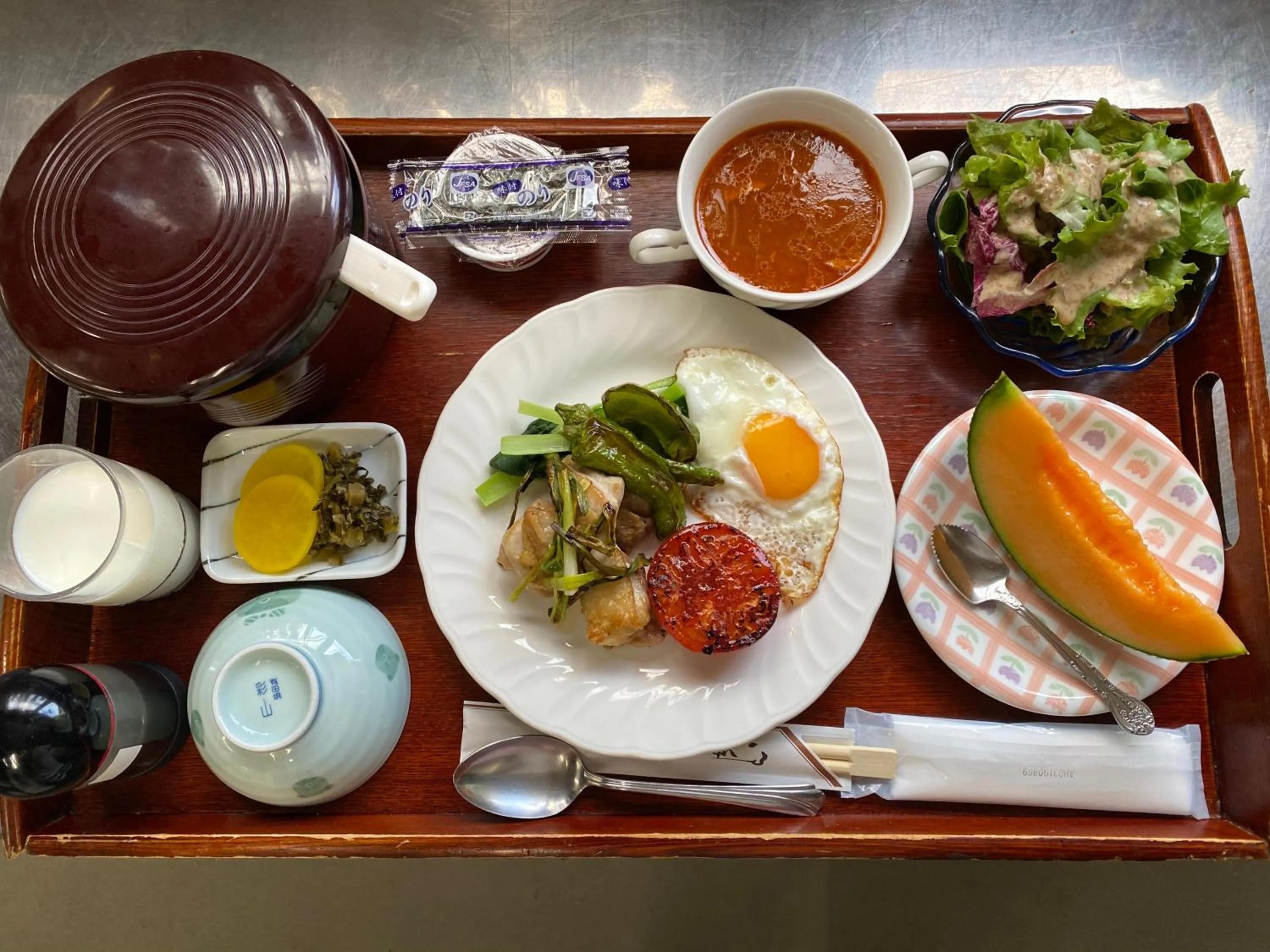 Asian breakfast in CHALET BURLAP FURANUI