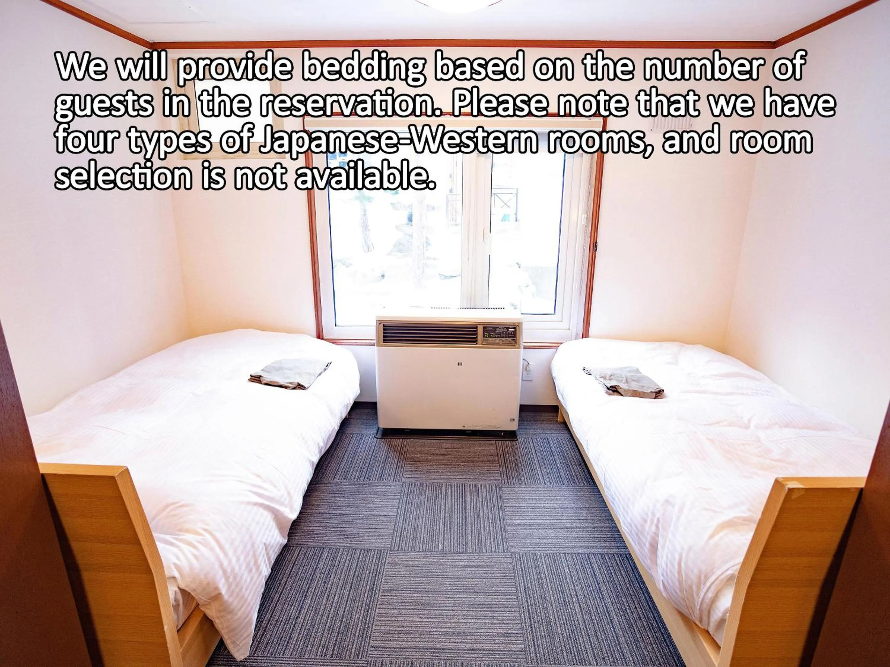 Bed in CHALET BURLAP FURANUI