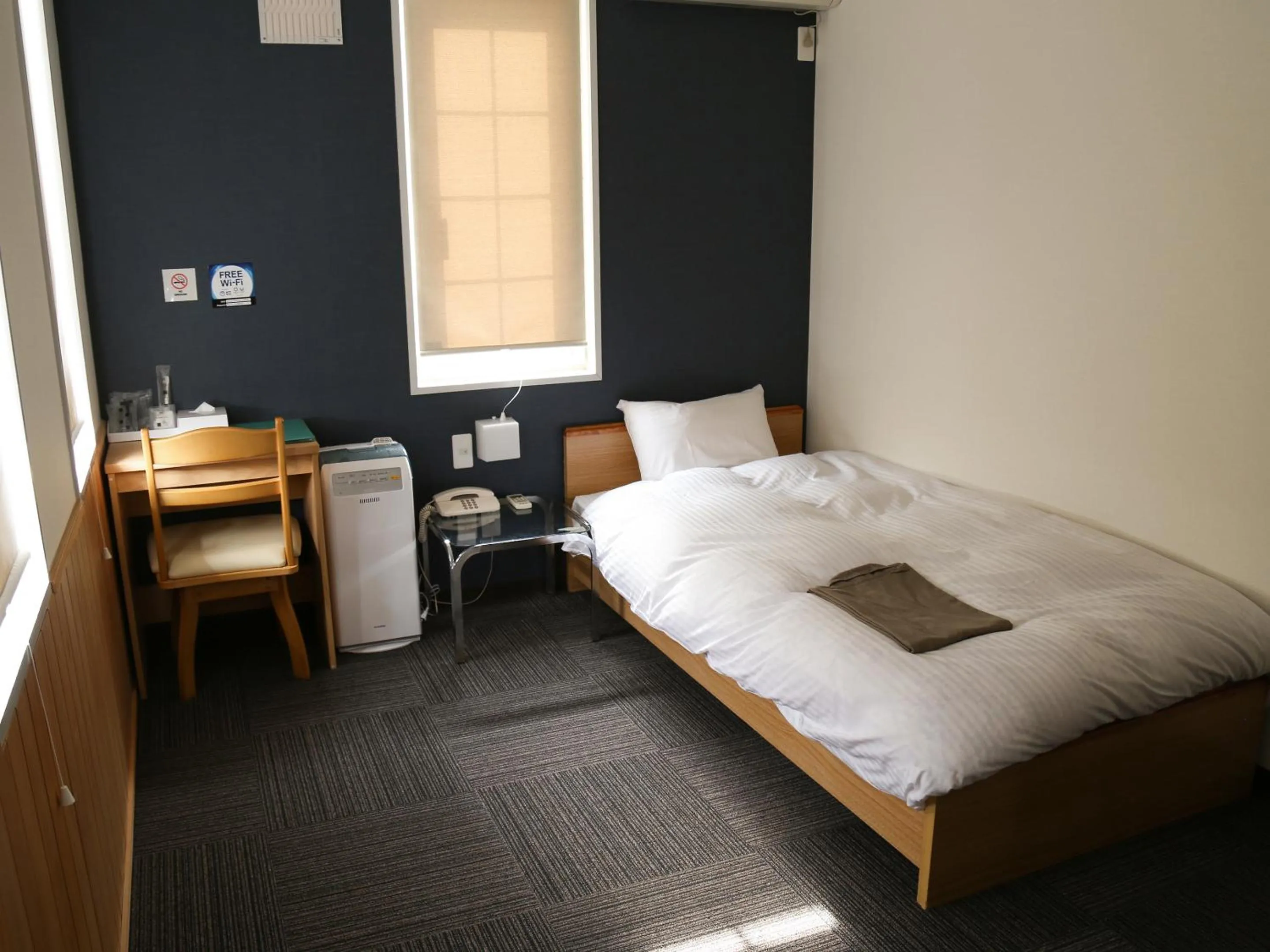 Bed in CHALET BURLAP FURANUI