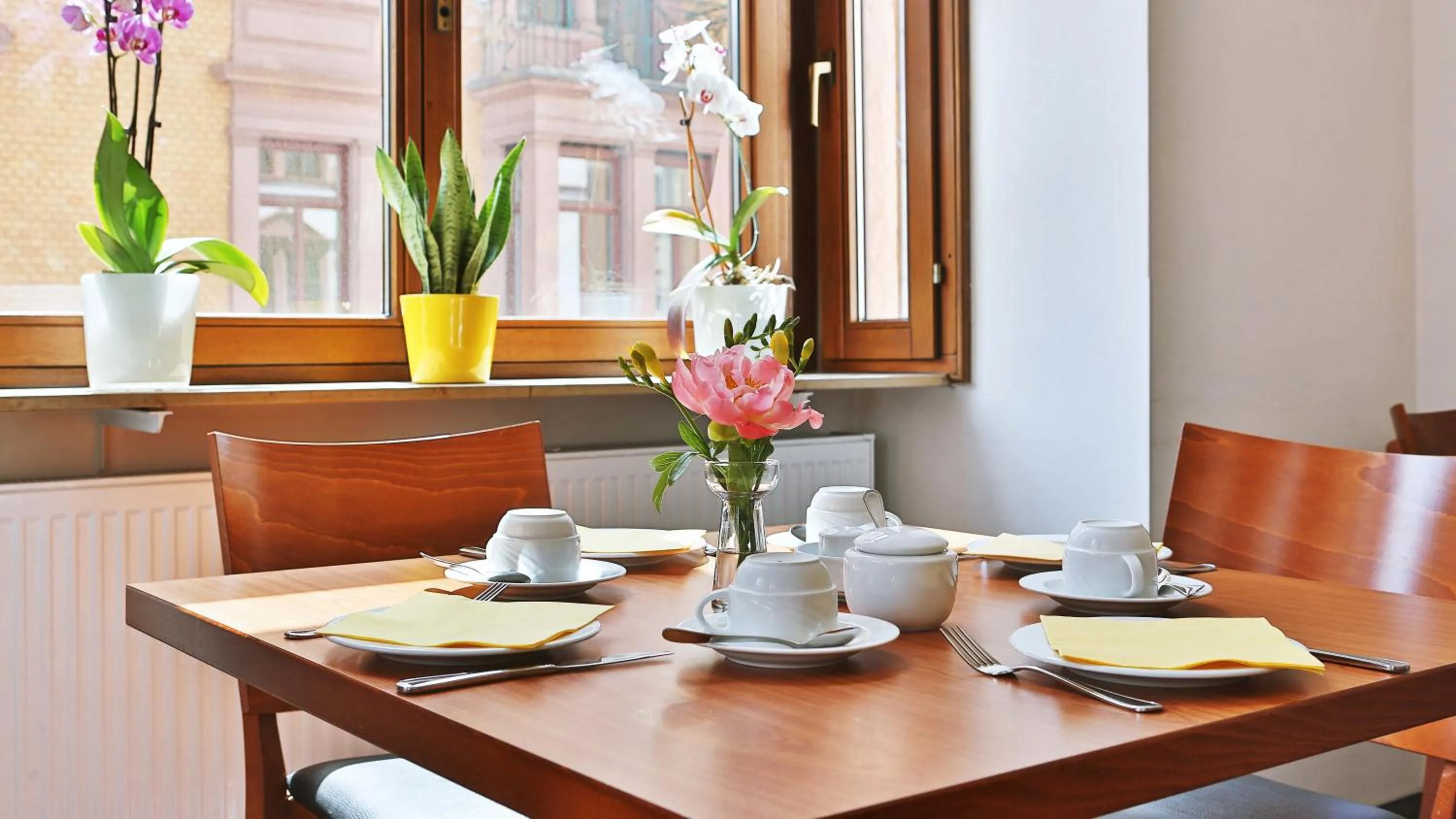 Dining area in Hotel Restaurant Krokodil