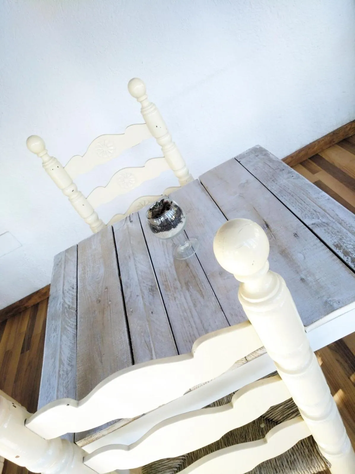 Food and drinks in Zhimbad B&B by the sea