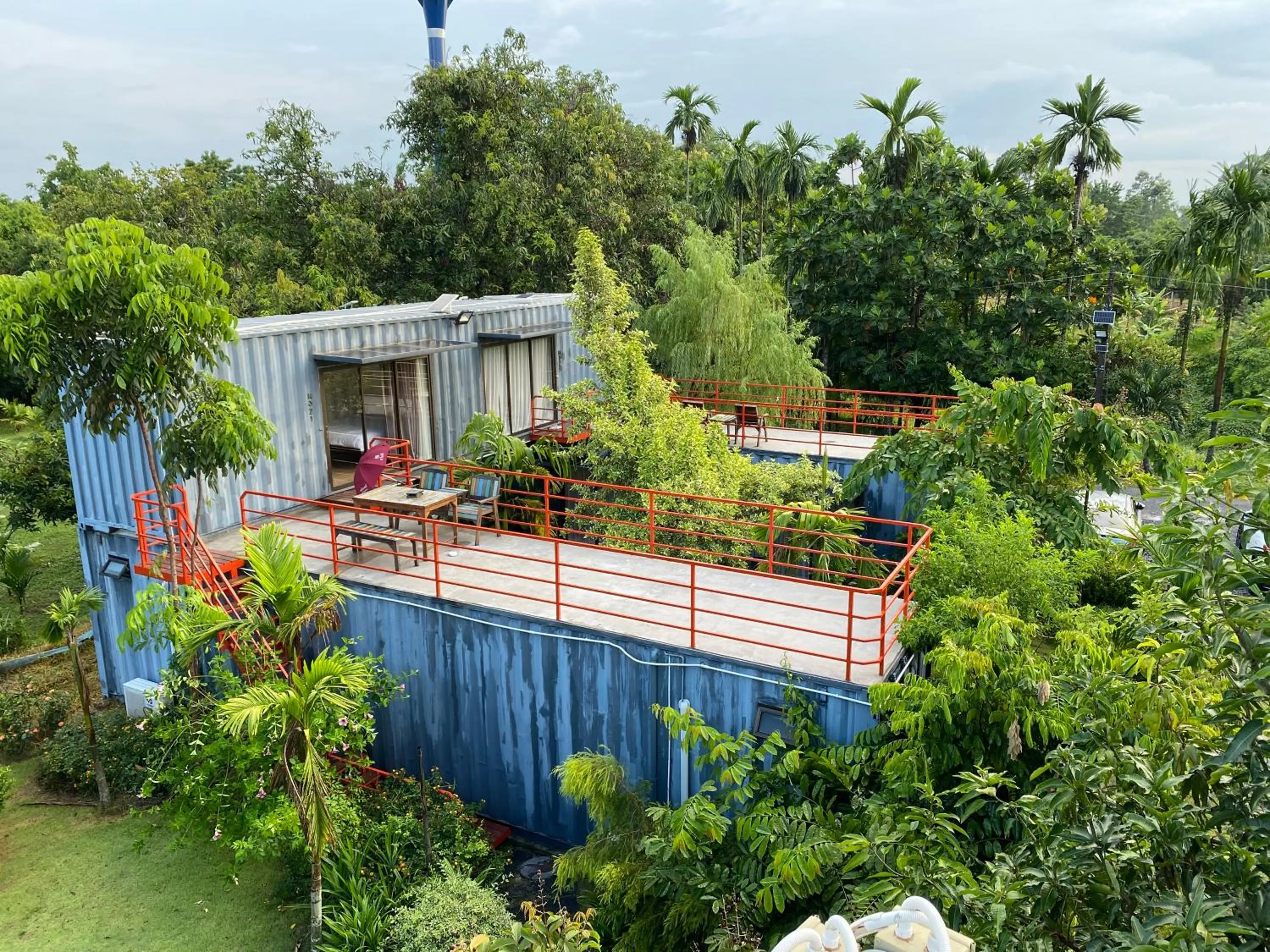 Property building in HiddenBOX