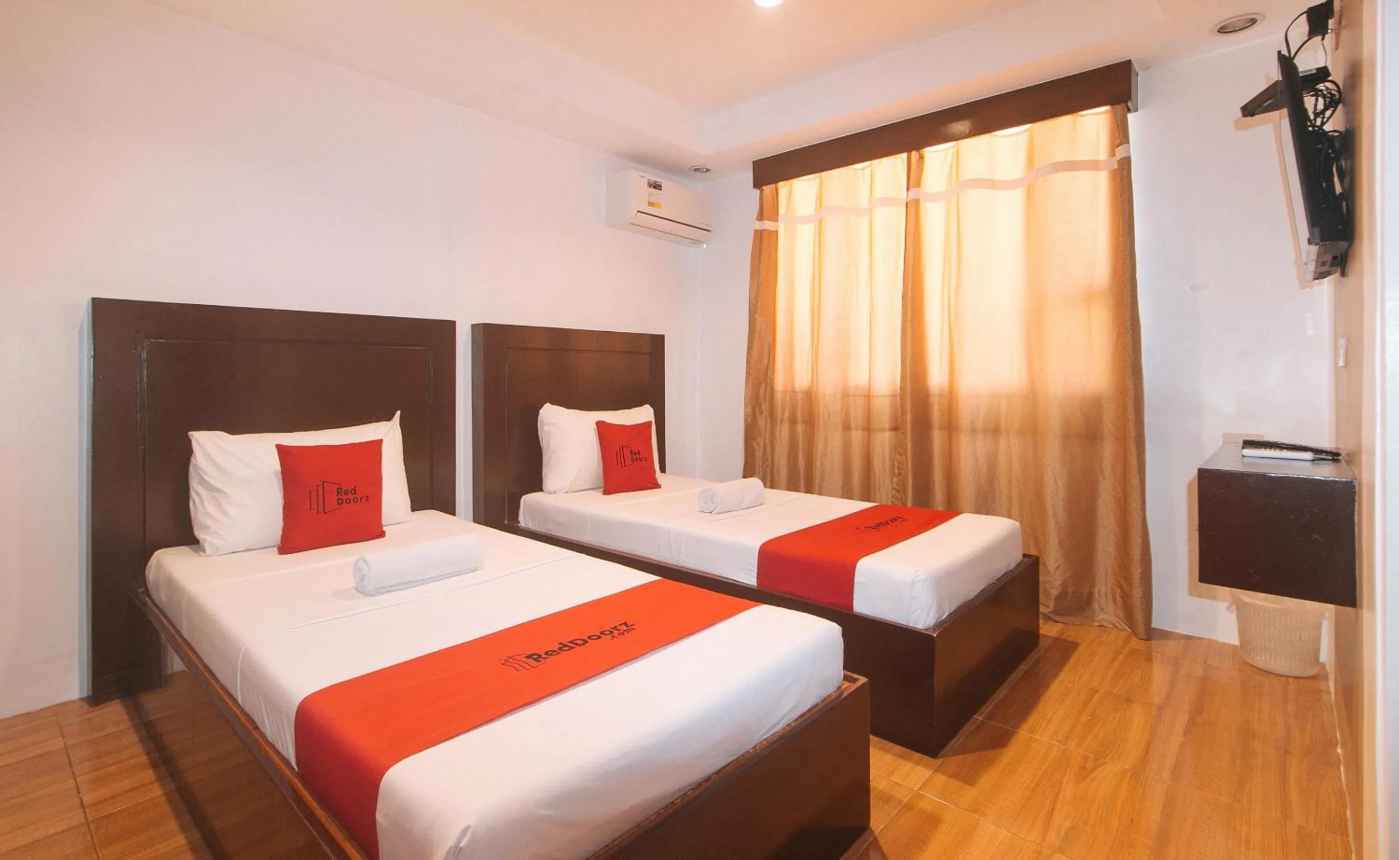 Bed in RedDoorz @ Junquera Extension Cebu