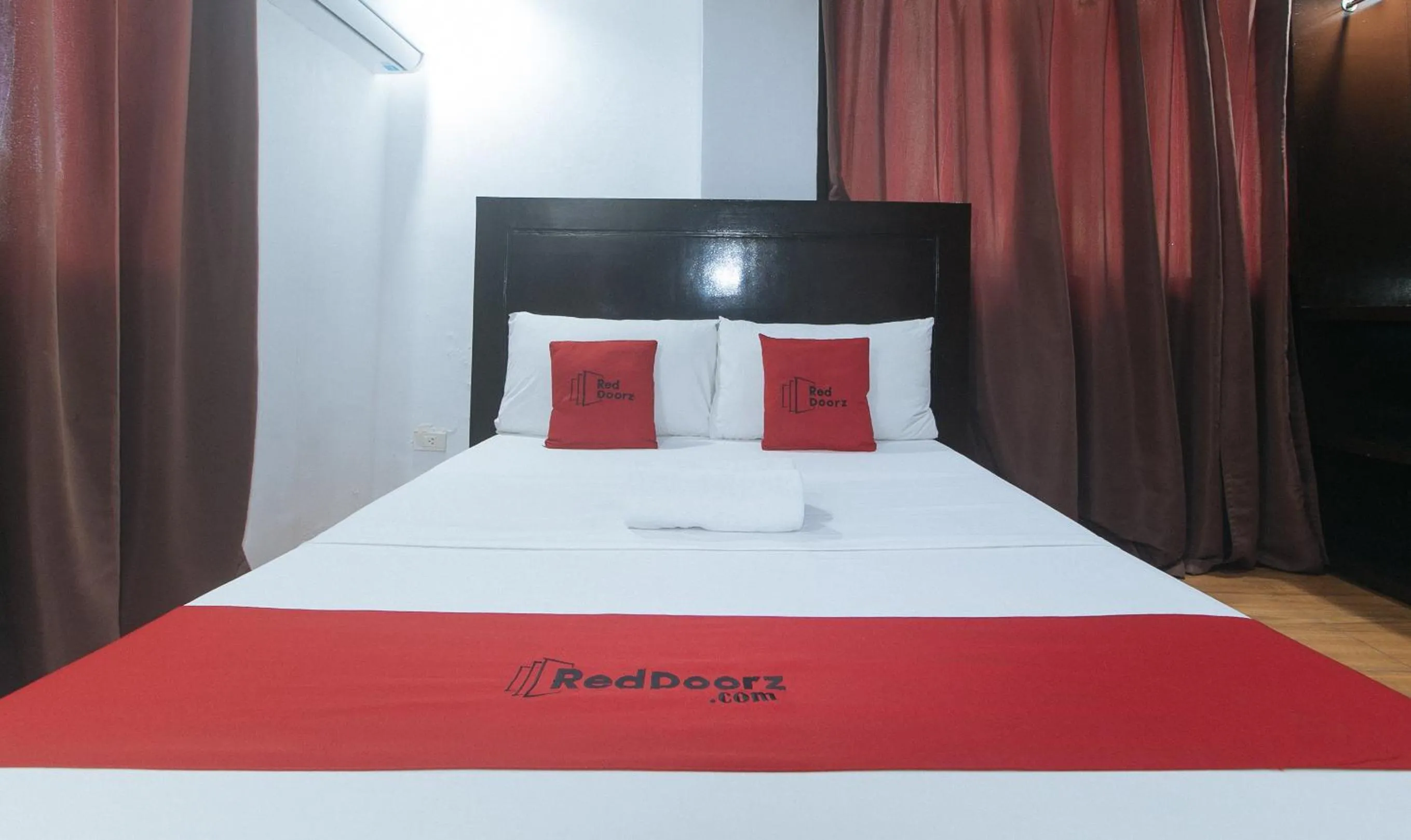Bed in RedDoorz @ Junquera Extension Cebu