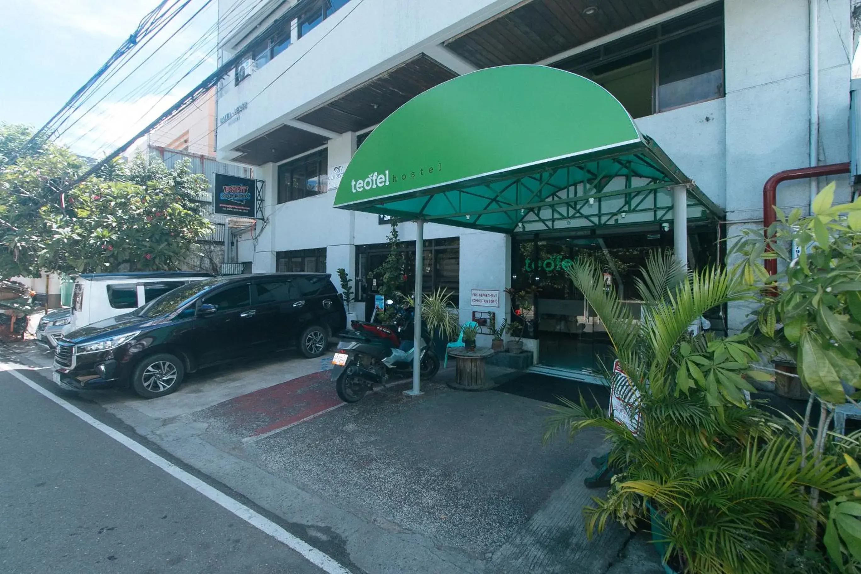 Property building in RedDoorz @ Junquera Extension Cebu Property building in RedDoorz @ Junquera Extension Cebu