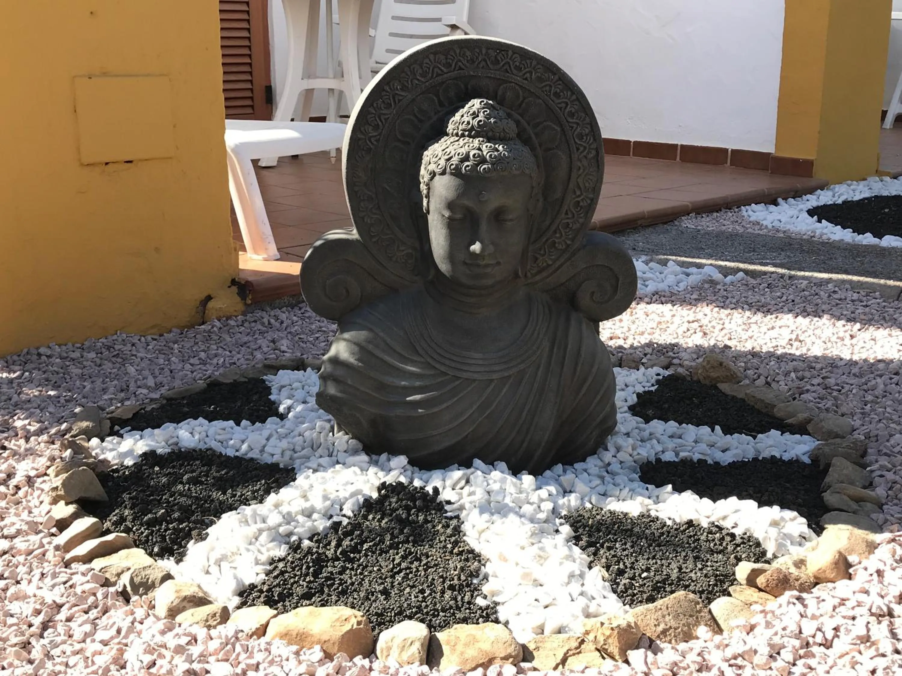 Garden in Rainbow Golf Bungalows, Gay Men-only Resort