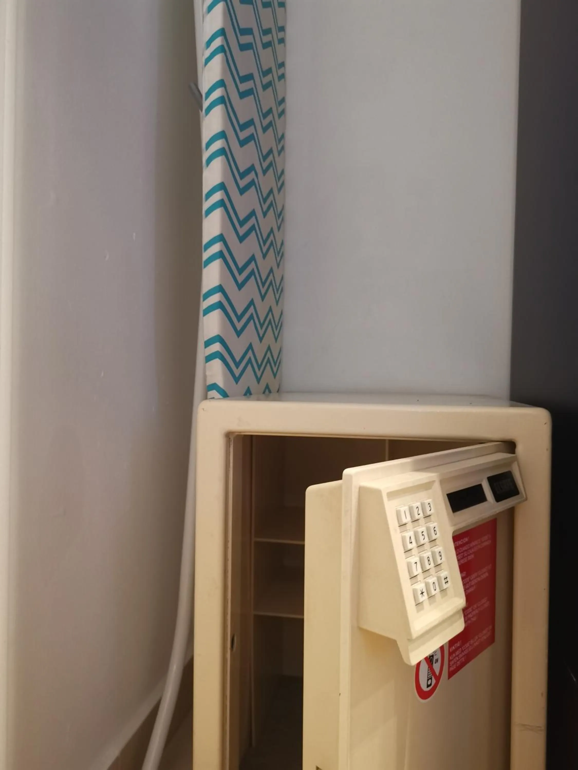 Area and facilities in Rainbow Golf Bungalows, Gay Men-only Resort