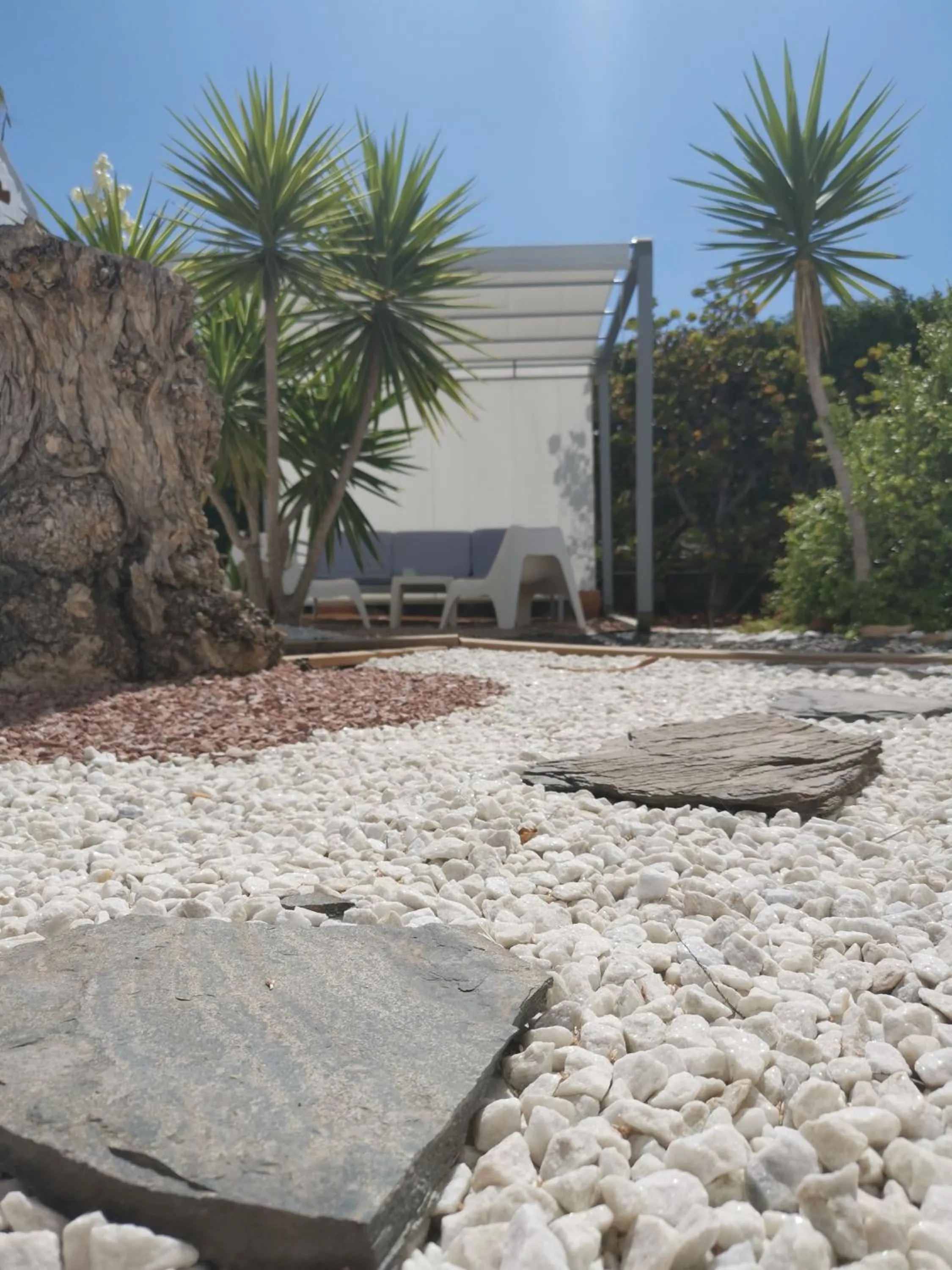 Garden in Rainbow Golf Bungalows, Gay Men-only Resort