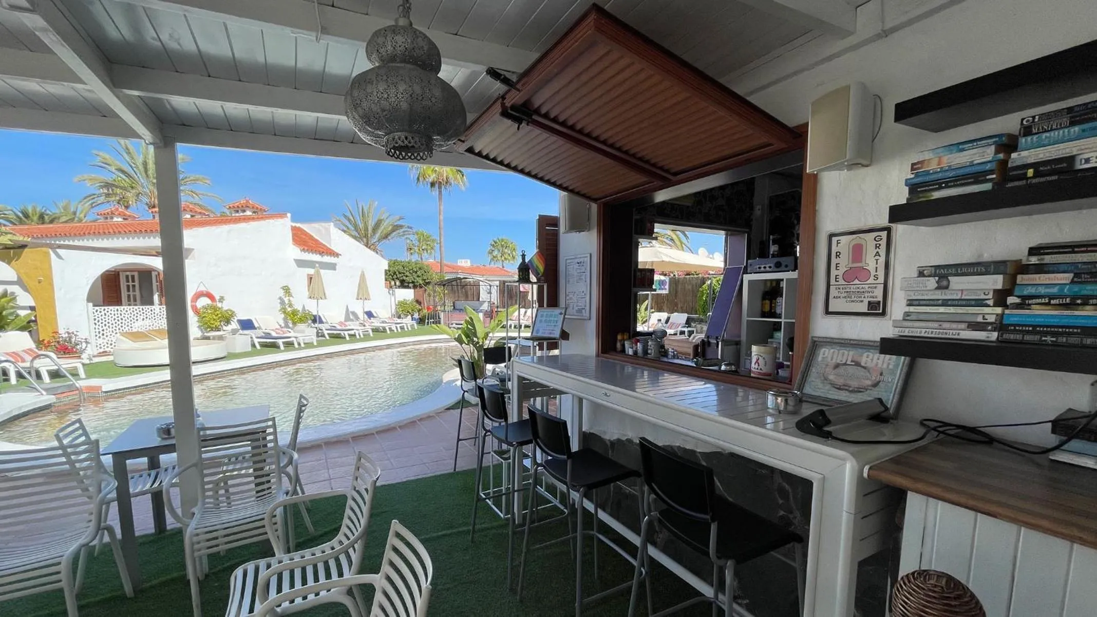 Lounge or bar in Rainbow Golf Bungalows, Gay Men-only Resort