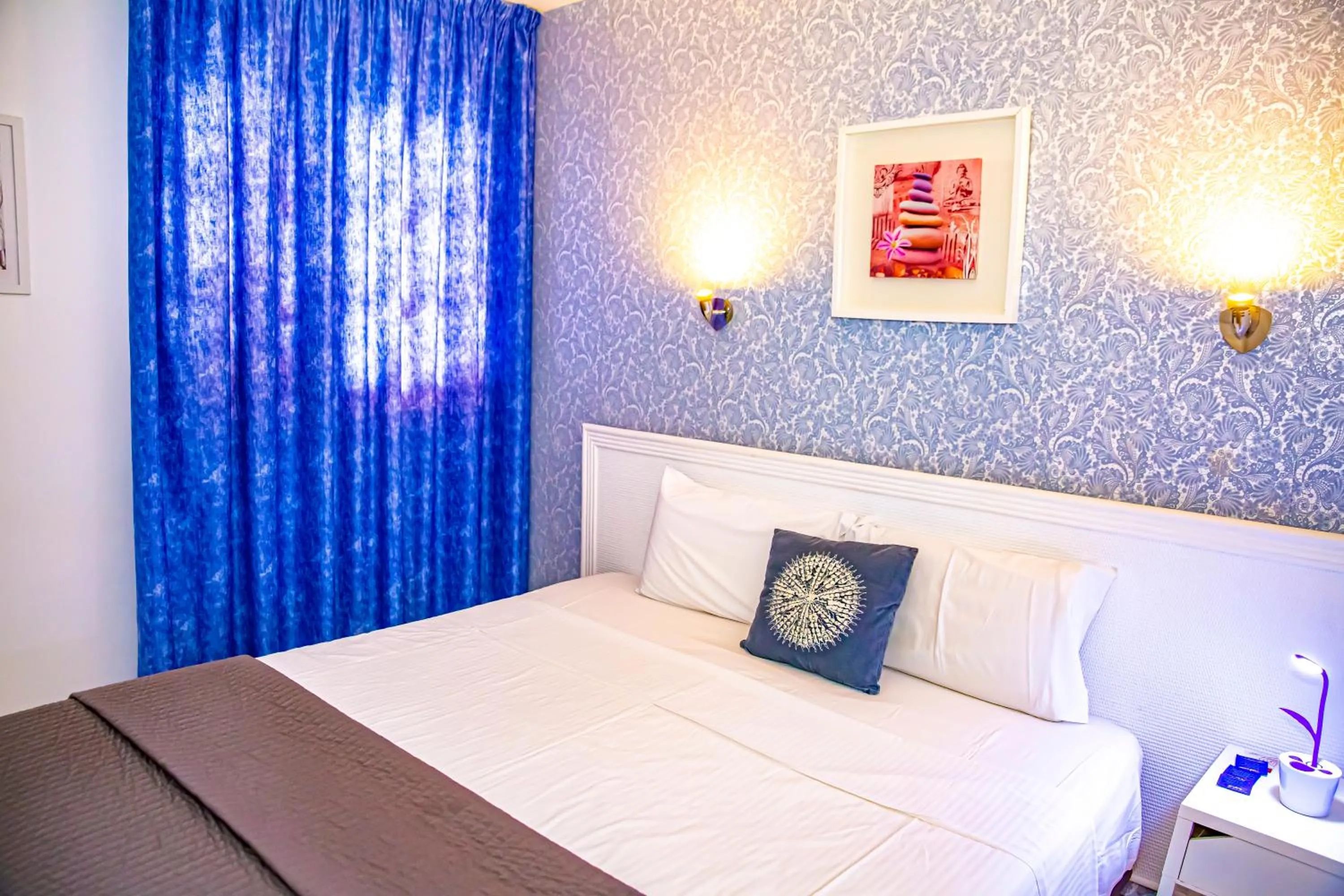 Bedroom, Bed in Rainbow Golf Bungalows, Gay Men-only Resort