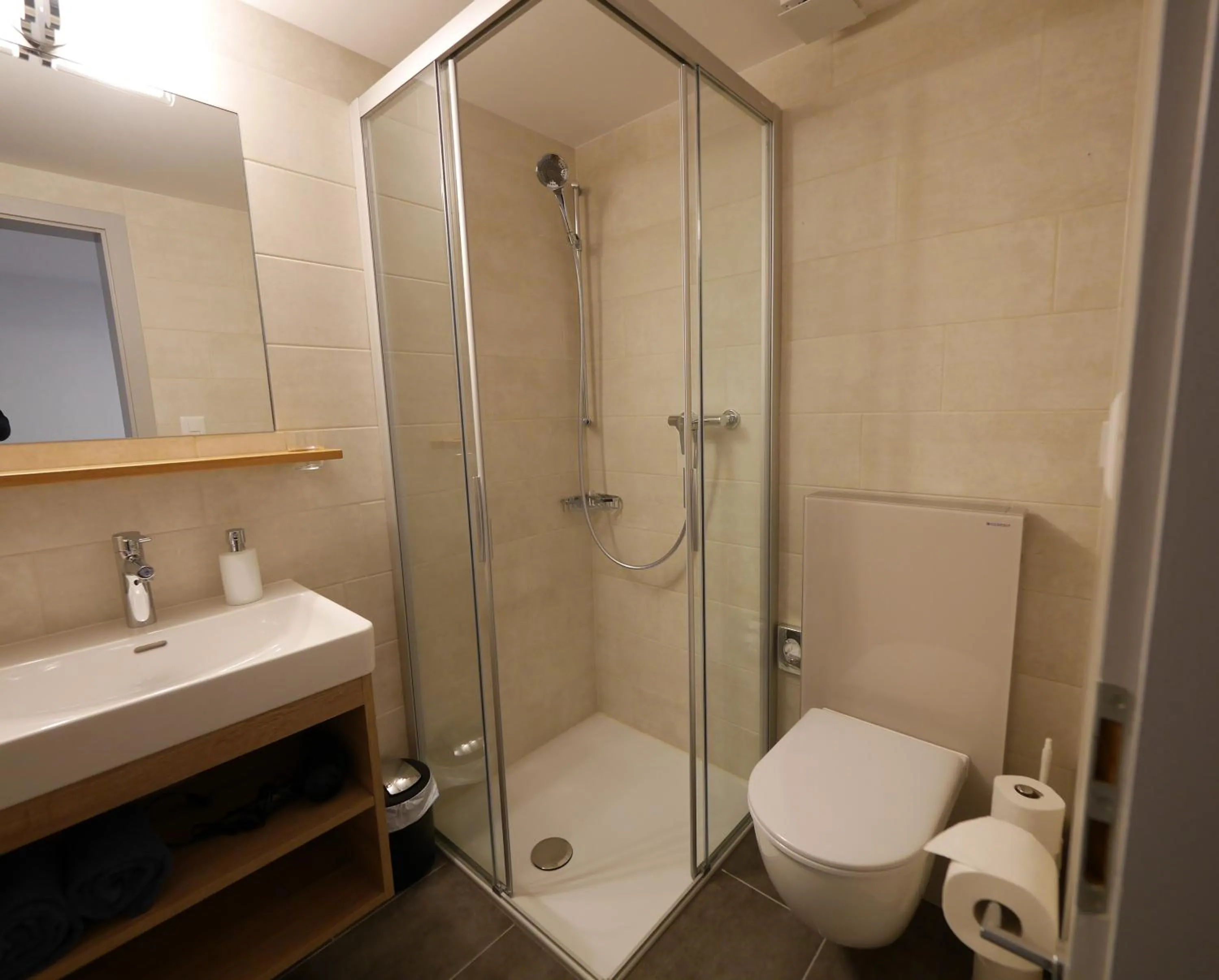 Shower in Bonne Auberge Les Bugnenets