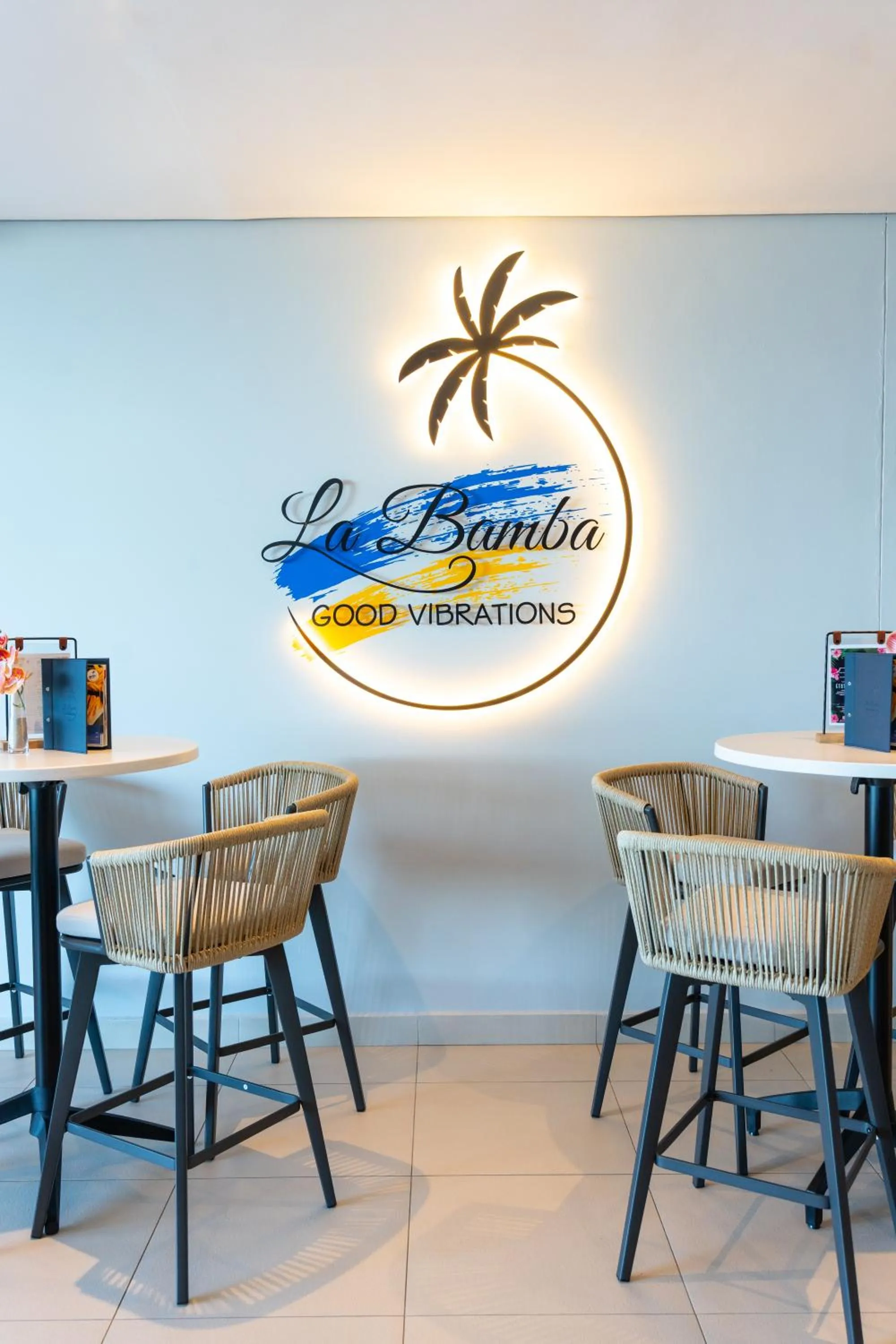 Restaurant/places to eat in Blaauwberg Beach Hotel