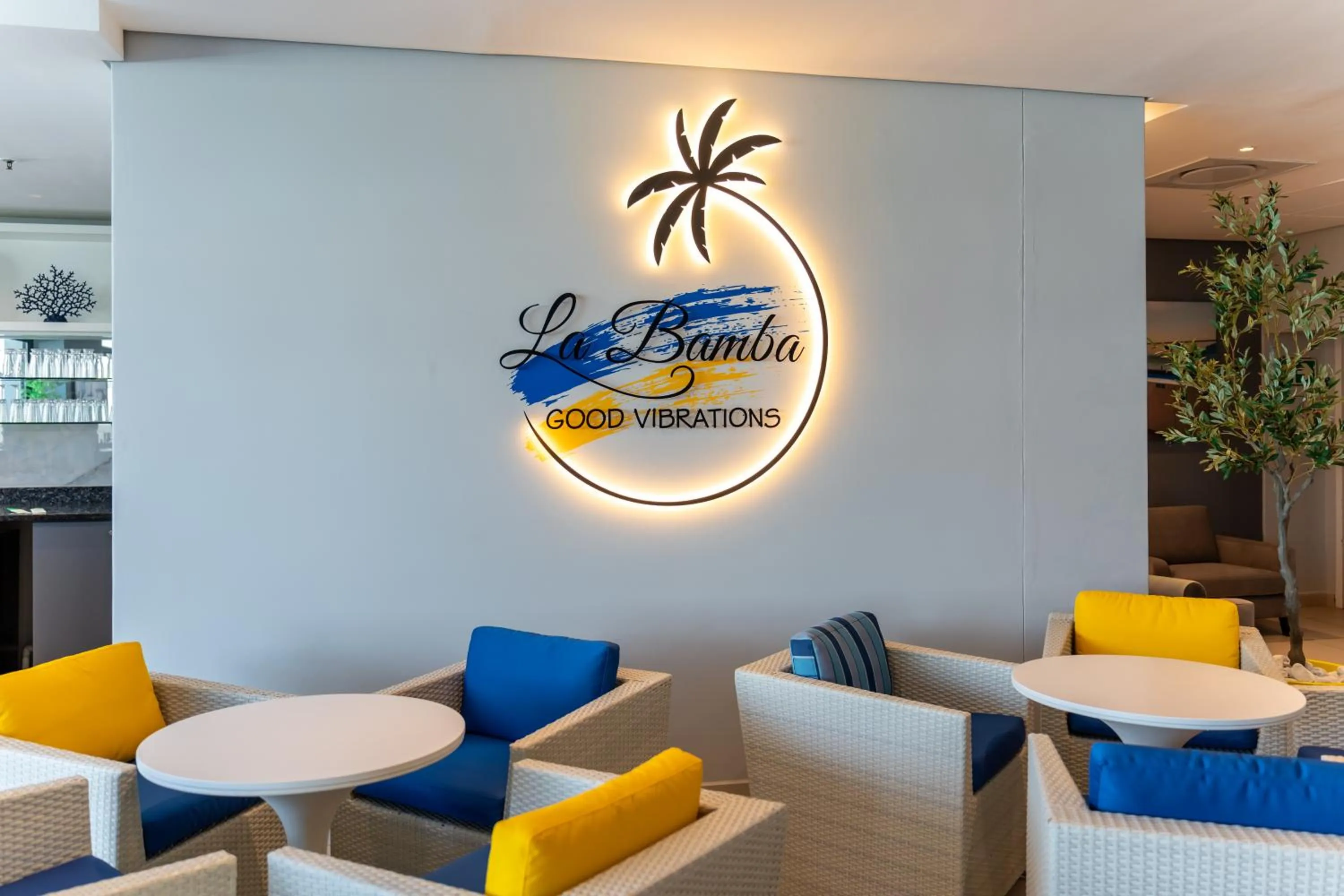 Swimming pool in Blaauwberg Beach Hotel