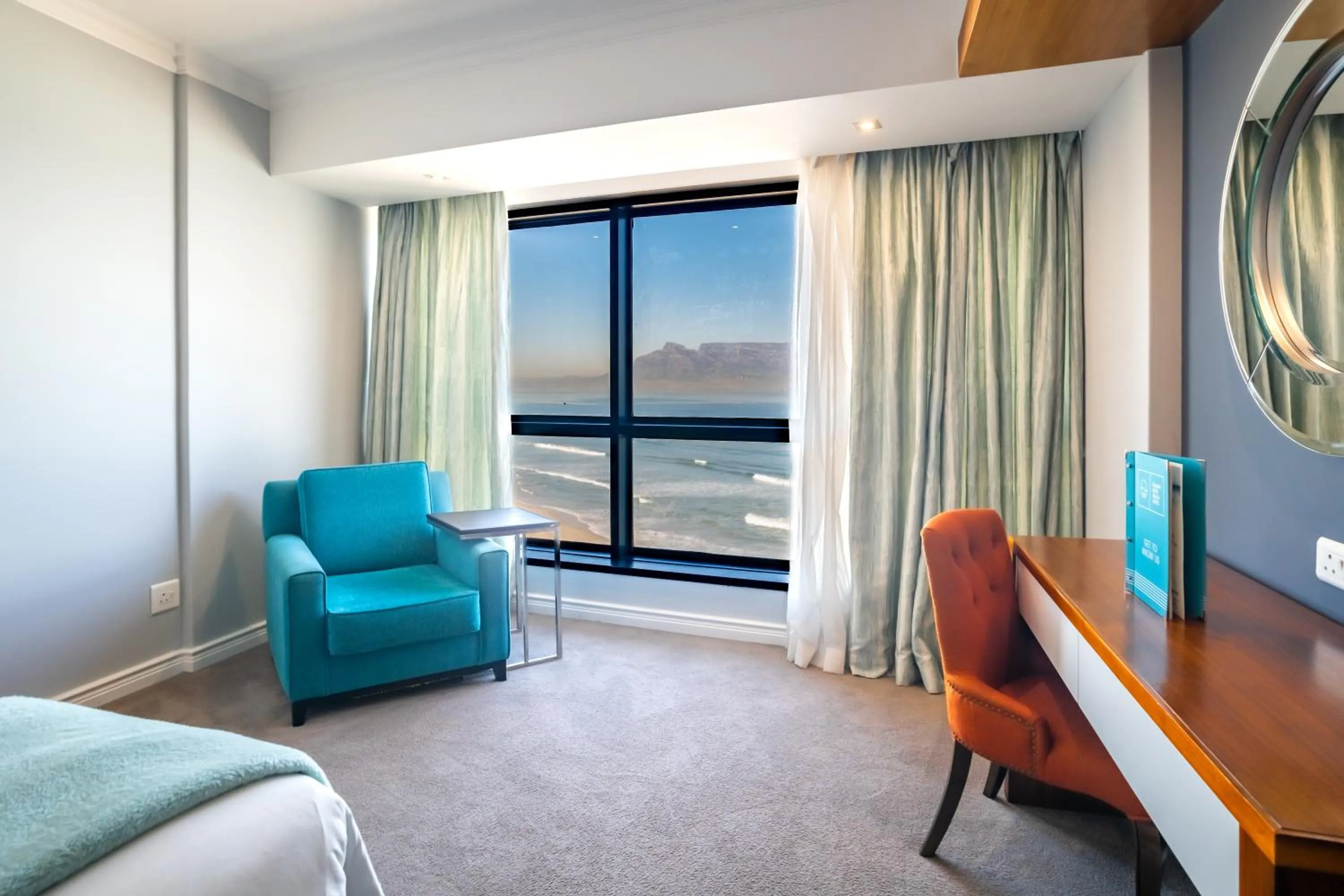 Living room, Bed in Blaauwberg Beach Hotel