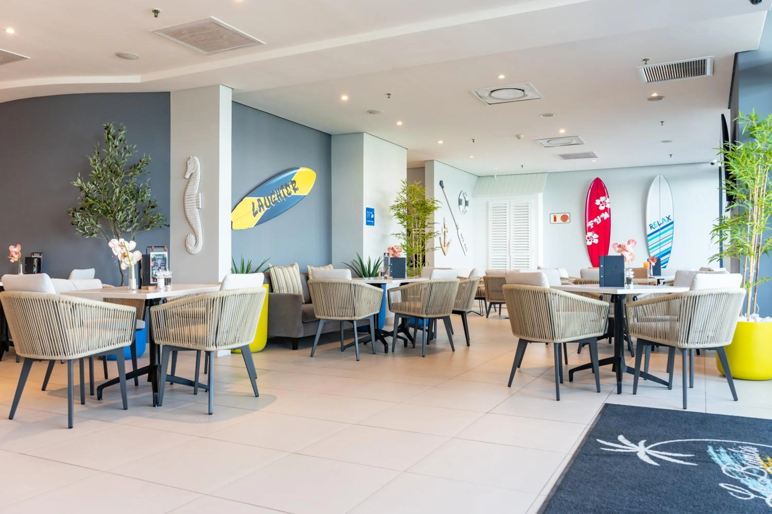 Restaurant/places to eat in Blaauwberg Beach Hotel