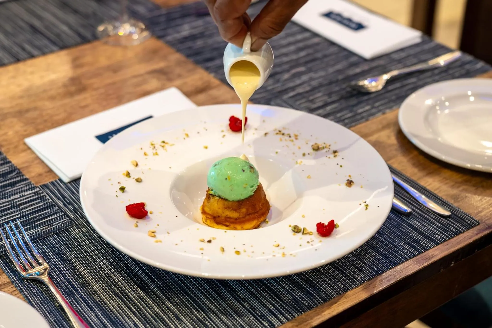 Restaurant/places to eat in Blaauwberg Beach Hotel