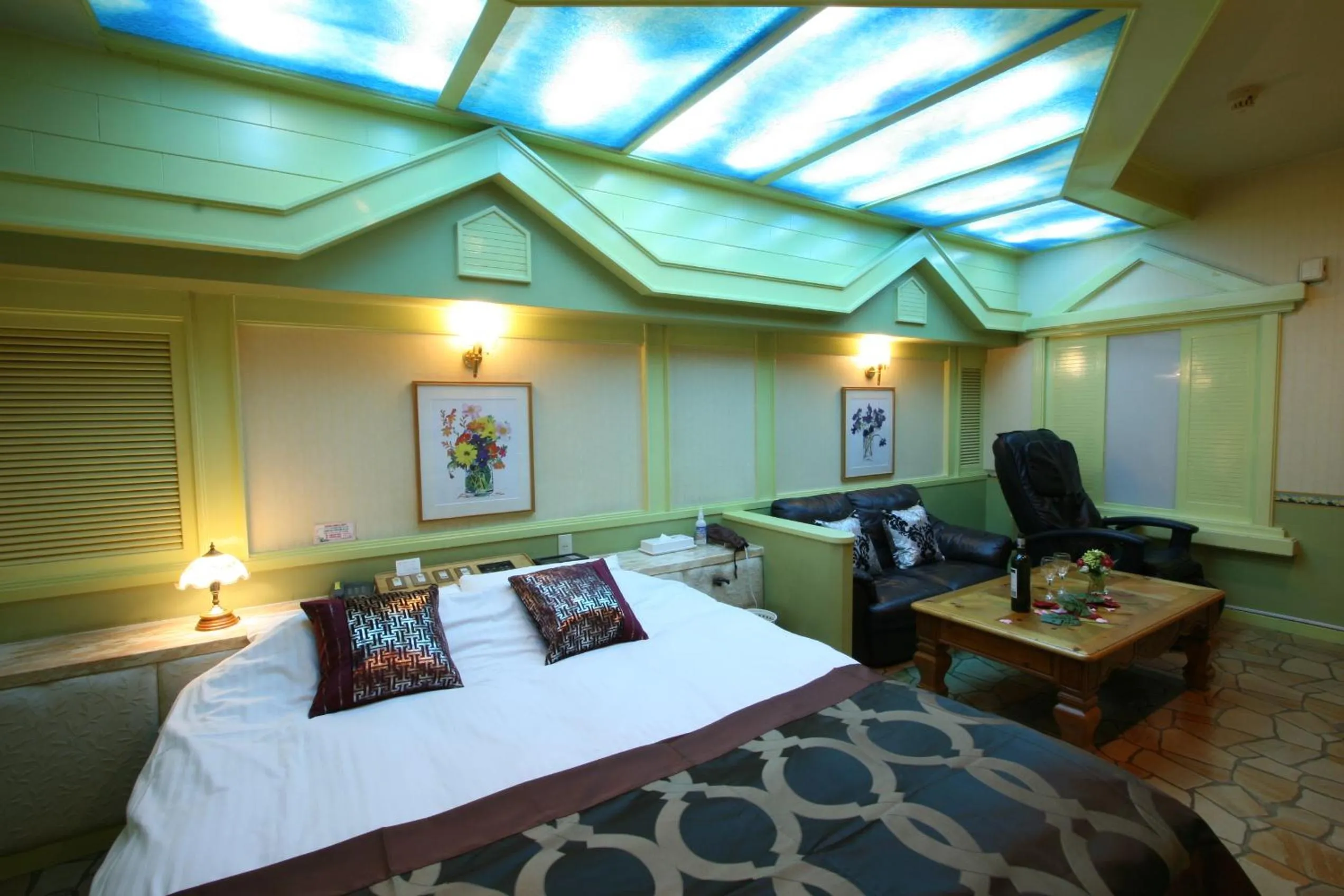 Photo of the whole room, Bed in Restay Kokura (Adult Only)