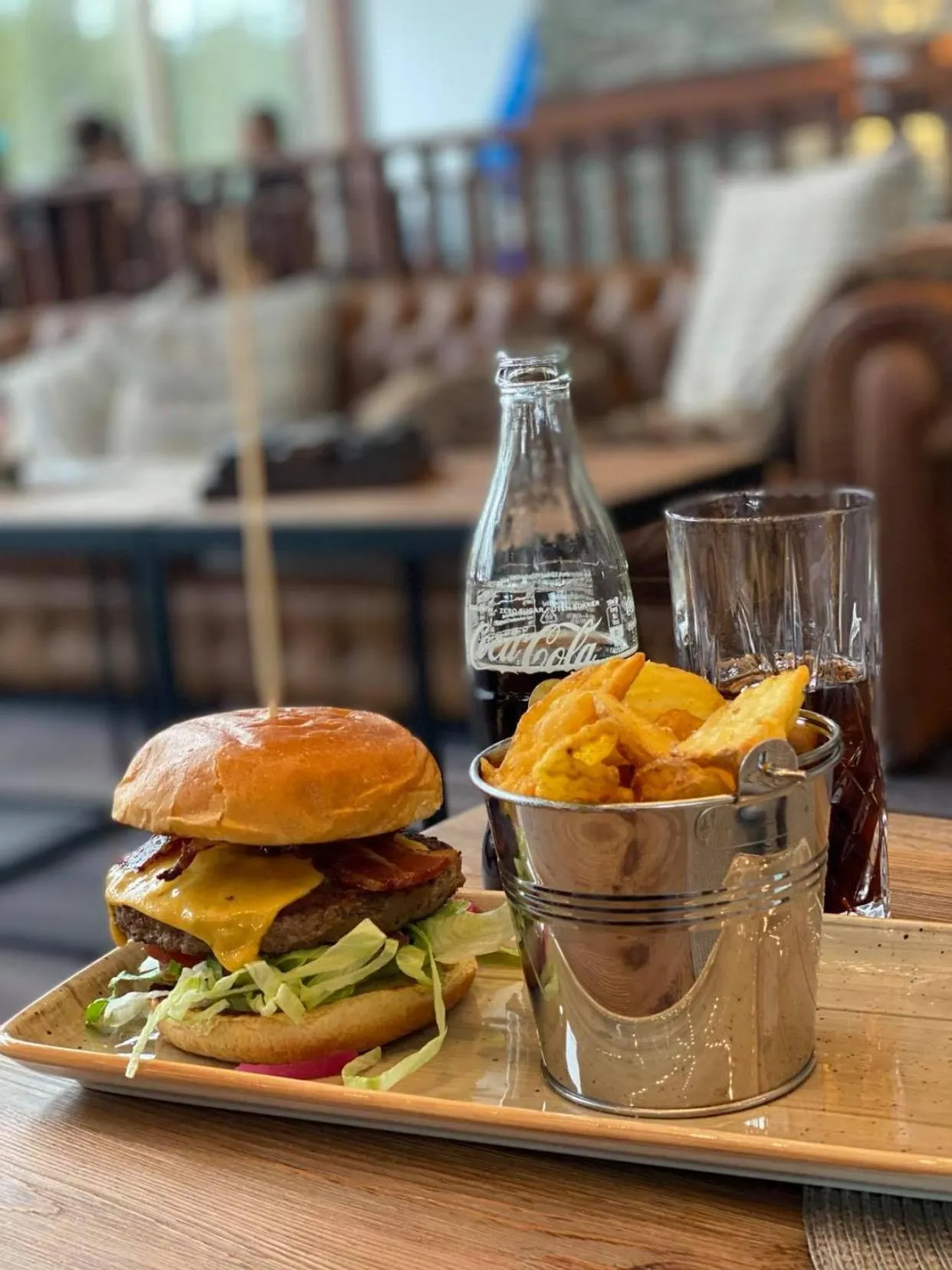 Restaurant/places to eat in Mountain Lodge