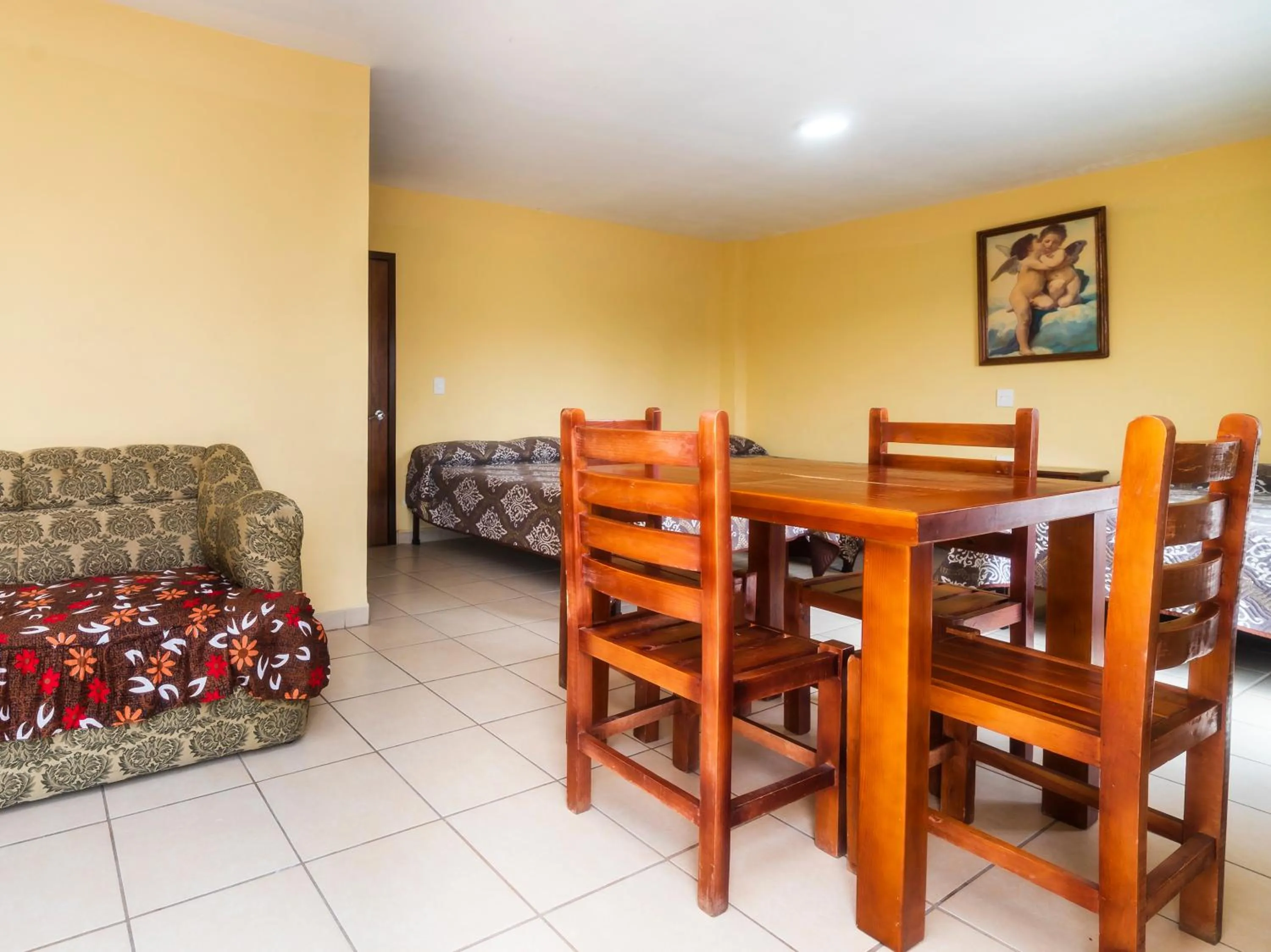 Living room in Hotel Zaragoza, San Juan de los Lagos