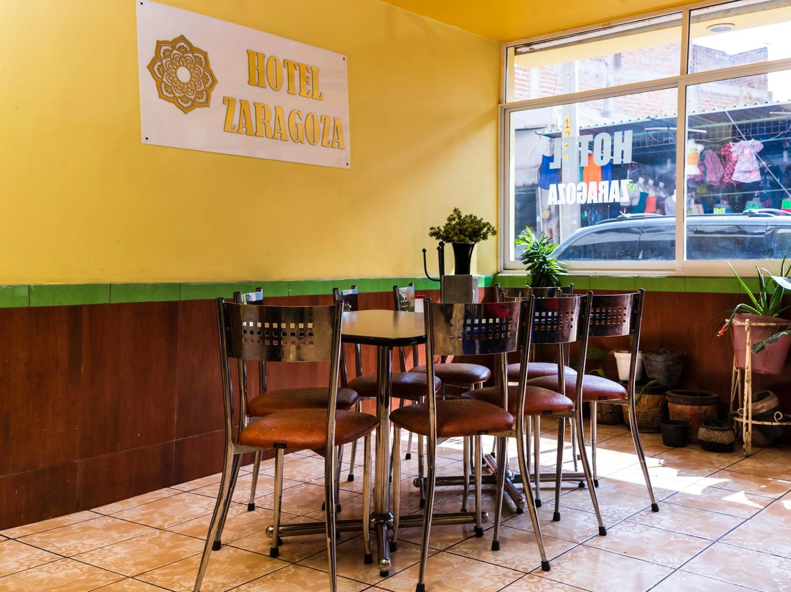 Restaurant/places to eat in Hotel Zaragoza, San Juan de los Lagos