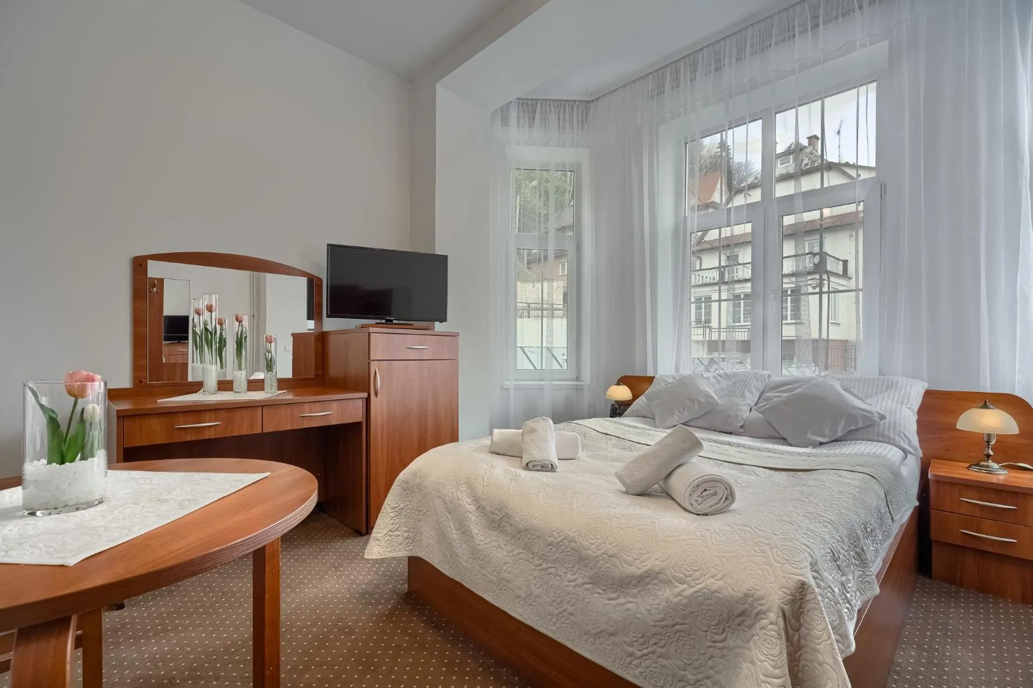 Photo of the whole room, Bed in Stella