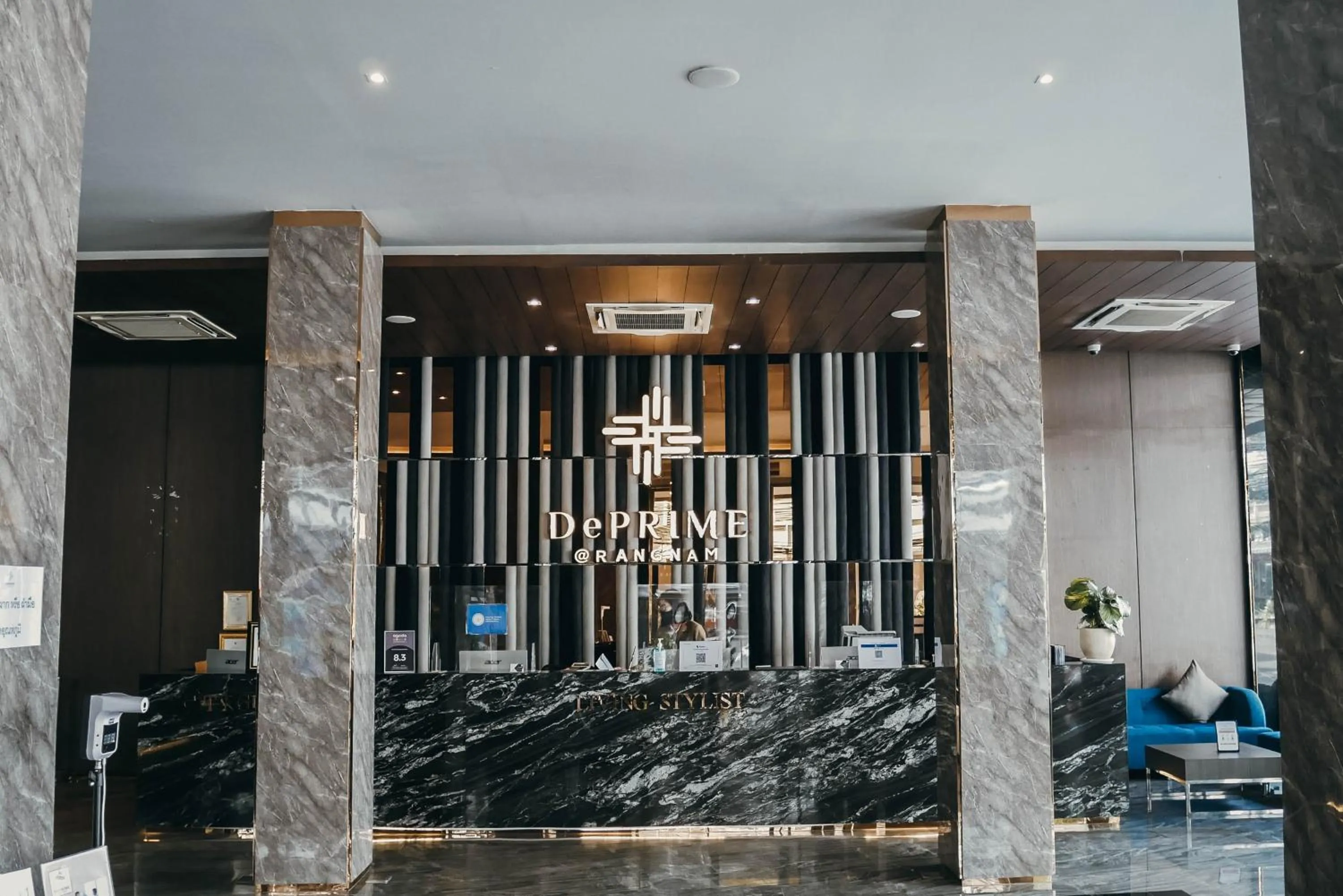Lobby or reception in De Prime Rangnam Hotel