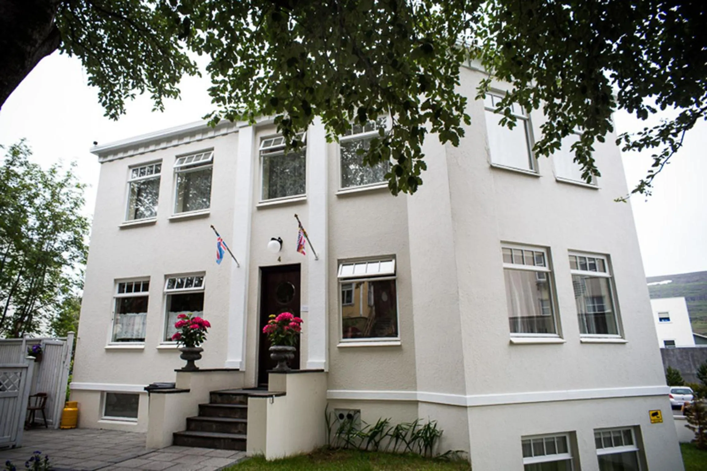 Facade/entrance in BG4 Guesthouse