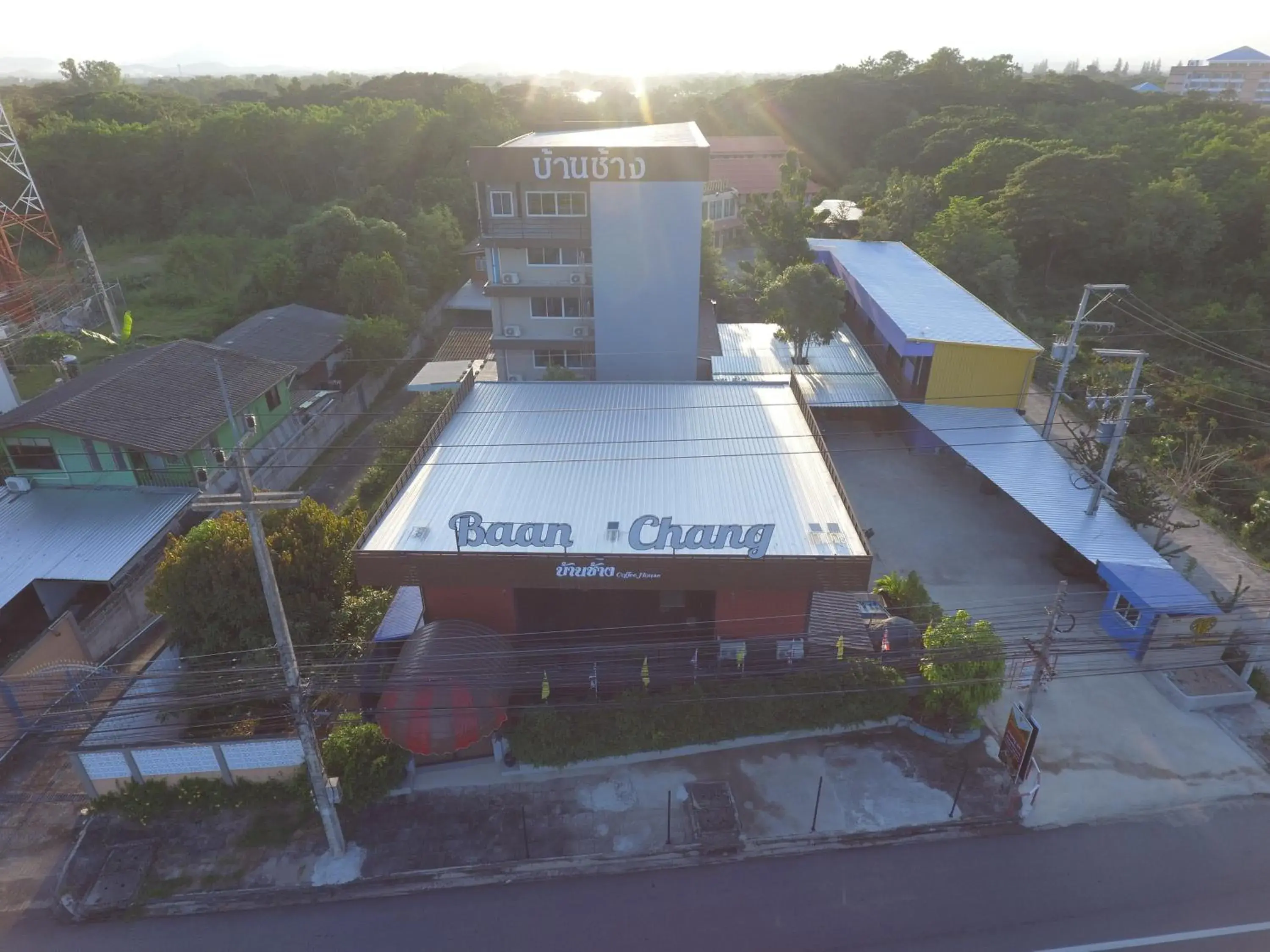 Property building in Baan Chang Hotel & Coffee House Property building in Baan Chang Hotel & Coffee House