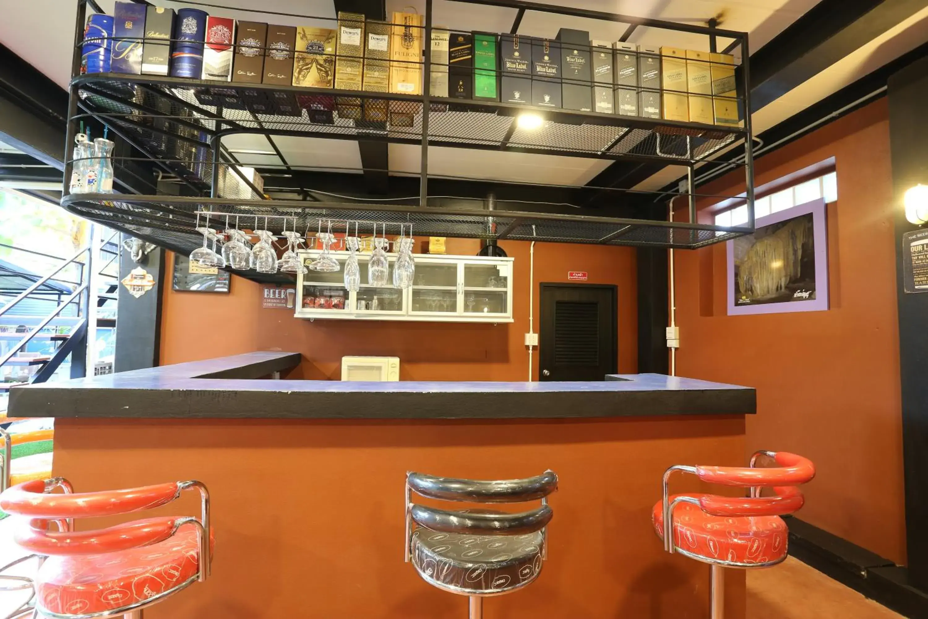 Lounge or bar in Baan Chang Hotel & Coffee House Lounge or bar in Baan Chang Hotel & Coffee House