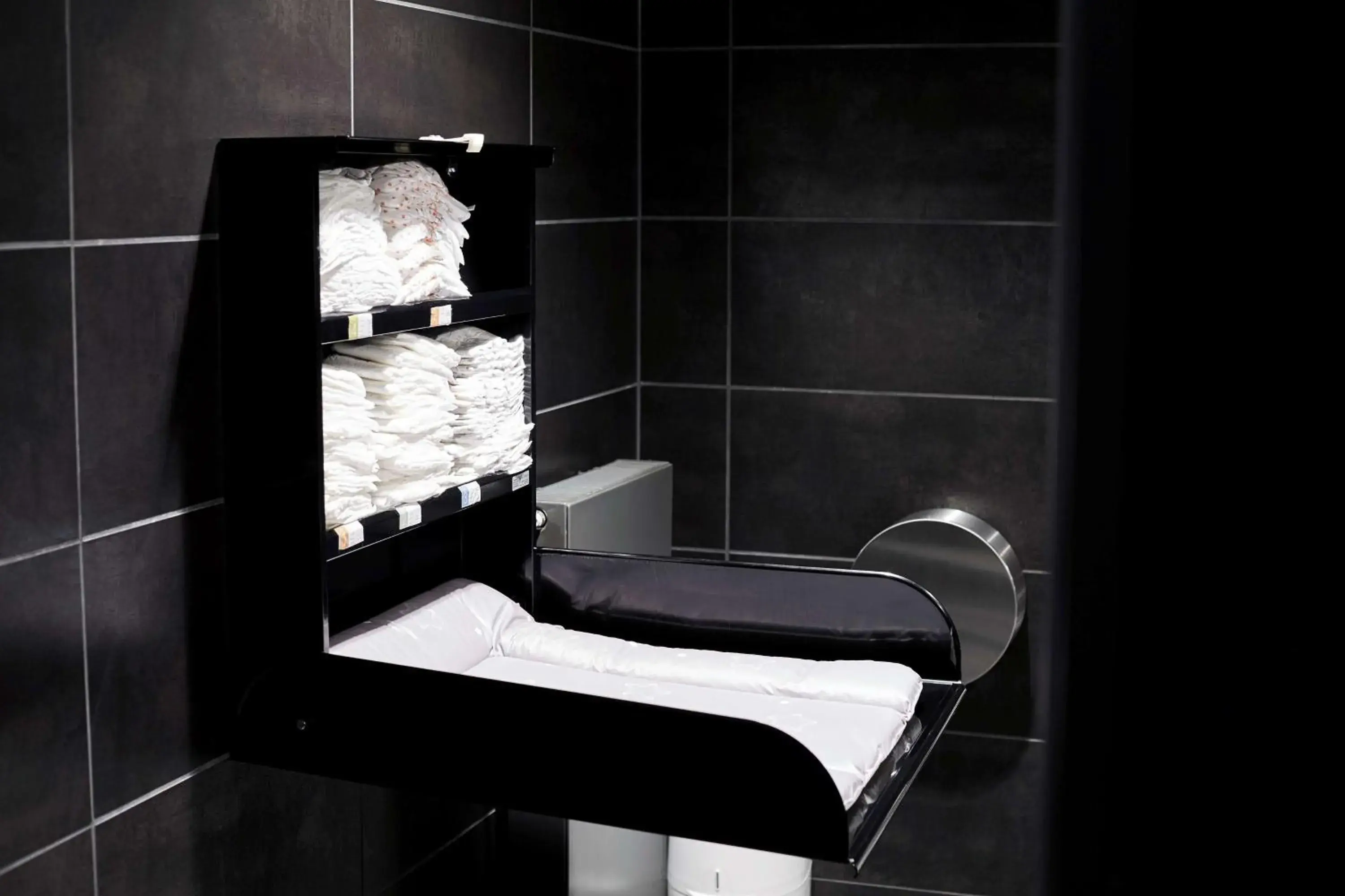 Property building in Scandic Hamburg Emporio Property building in Scandic Hamburg Emporio