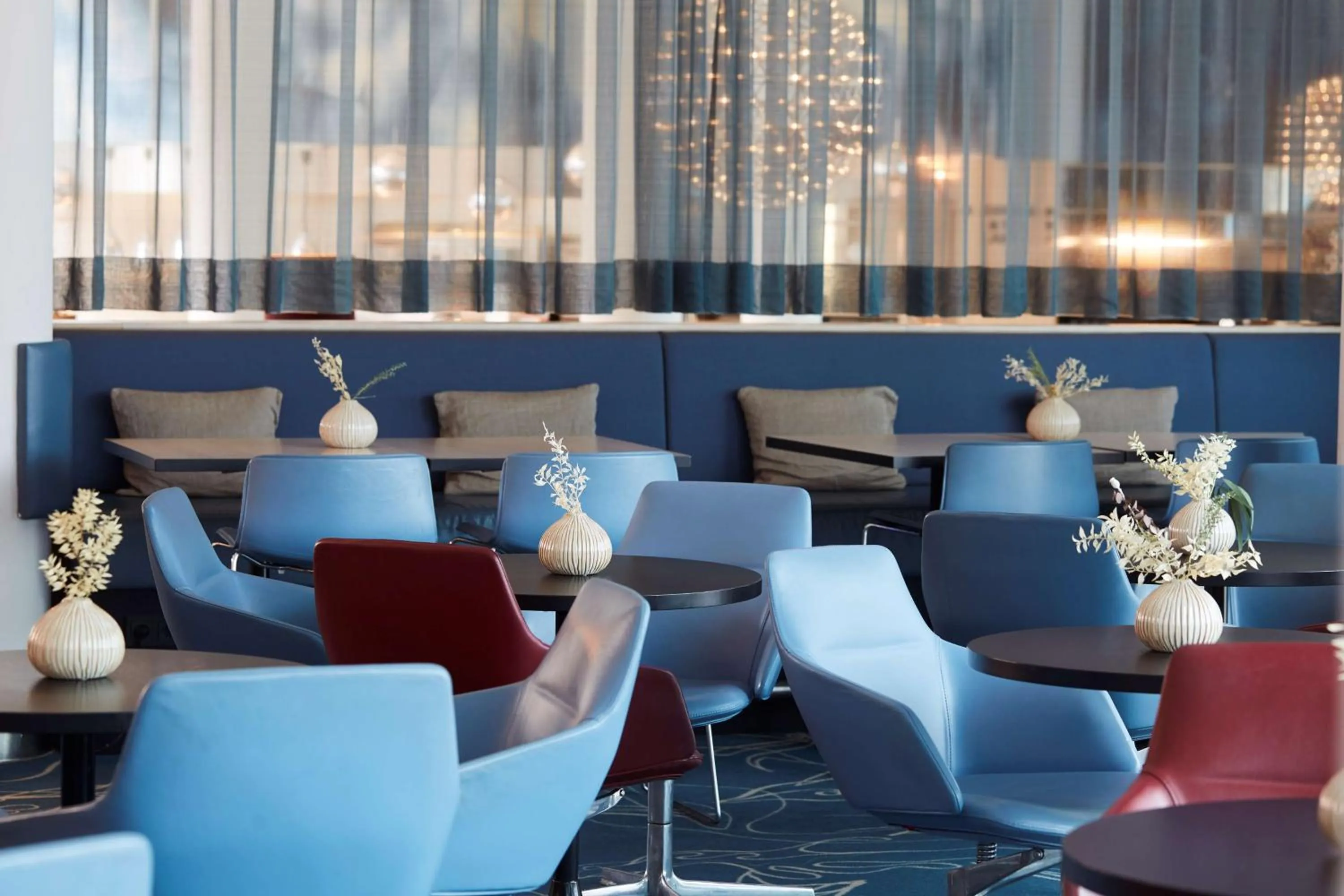 Lounge or bar in Scandic Hamburg Emporio