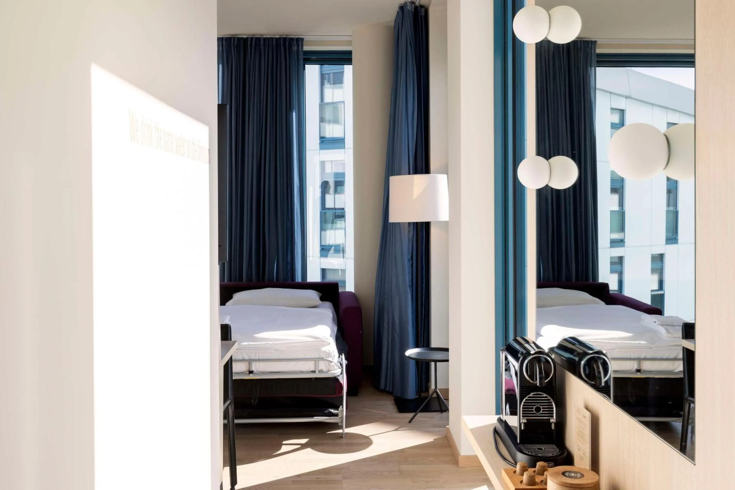 Photo of the whole room, Bed in Scandic Hamburg Emporio