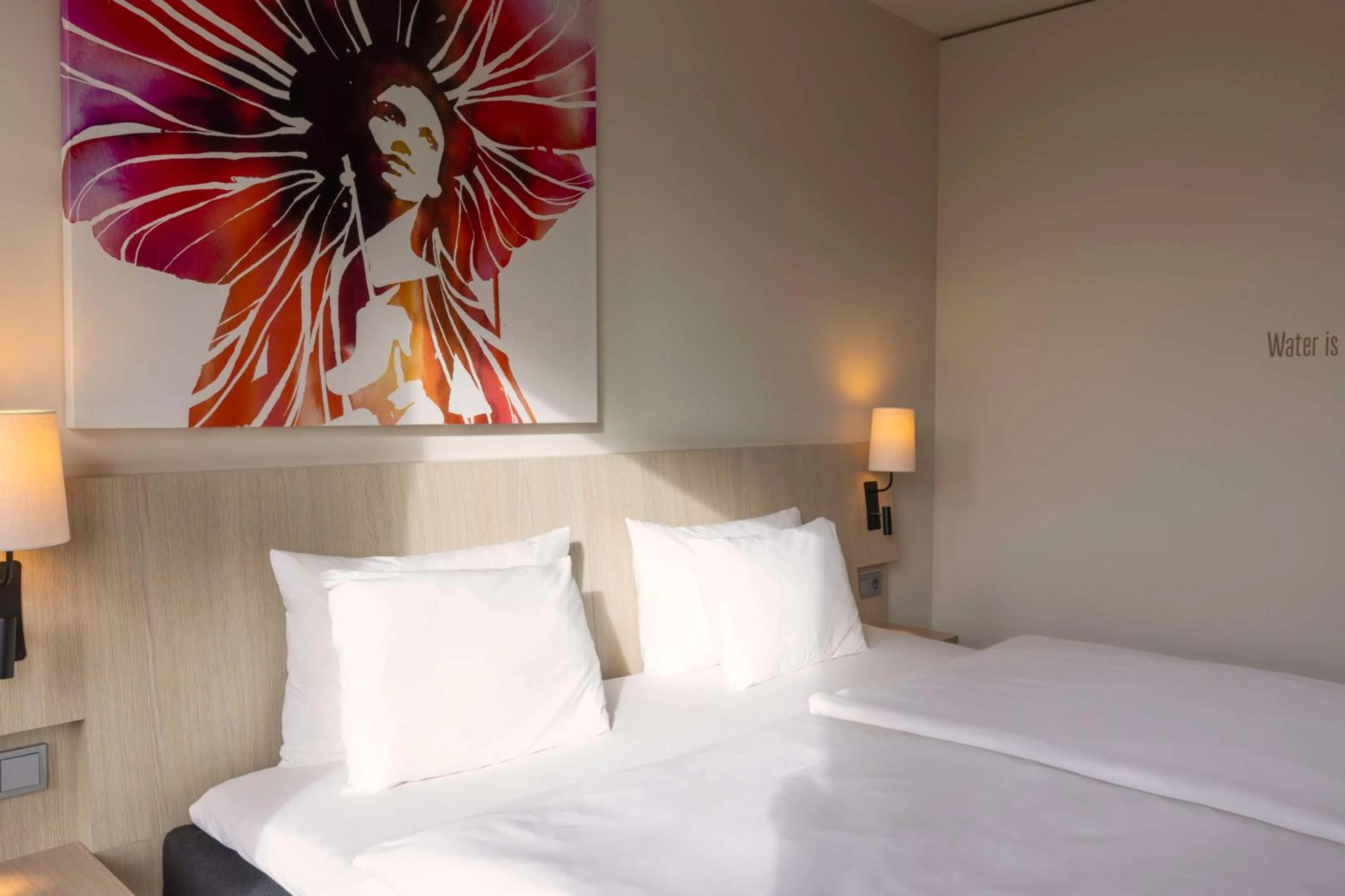 Bedroom, Bed in Scandic Hamburg Emporio