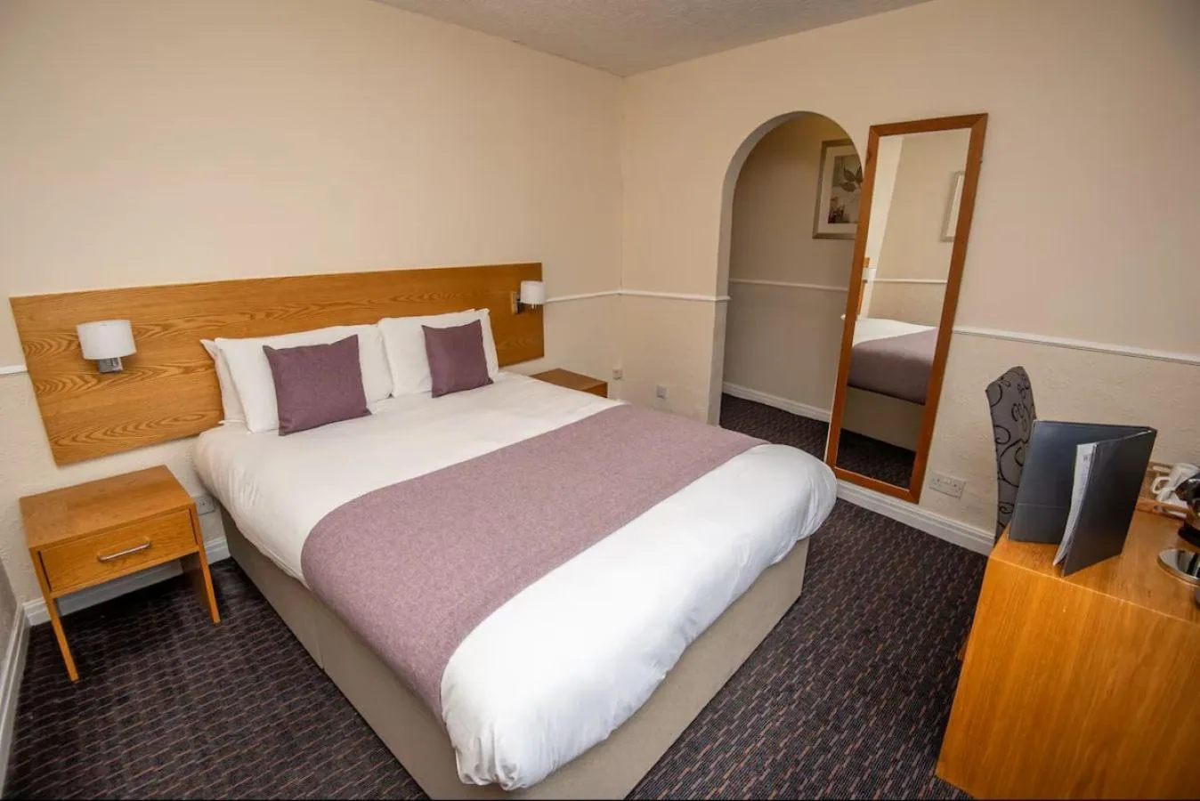 Bed in The George Inn