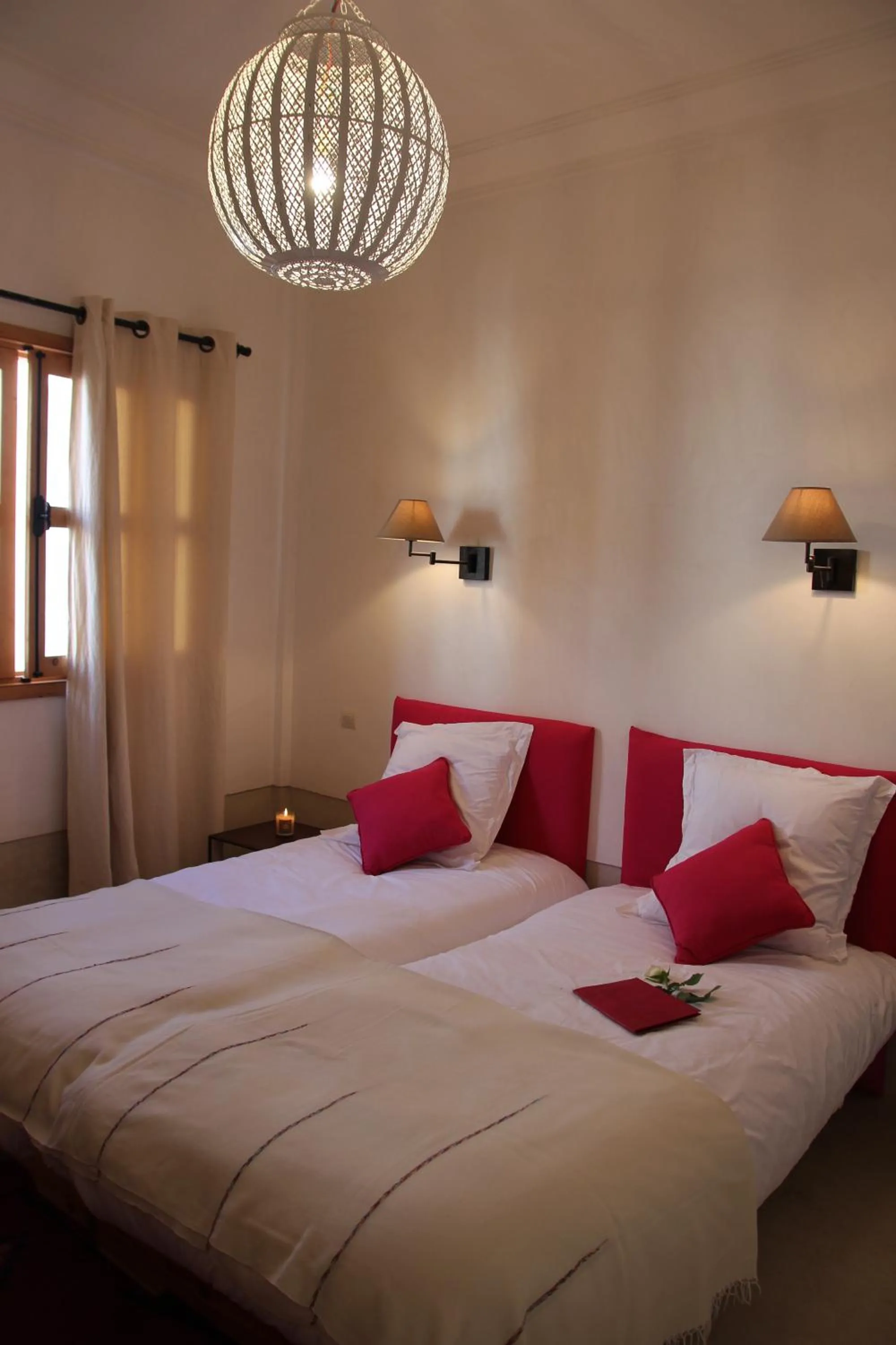 Bed in Riad Spa Dar Nimbus