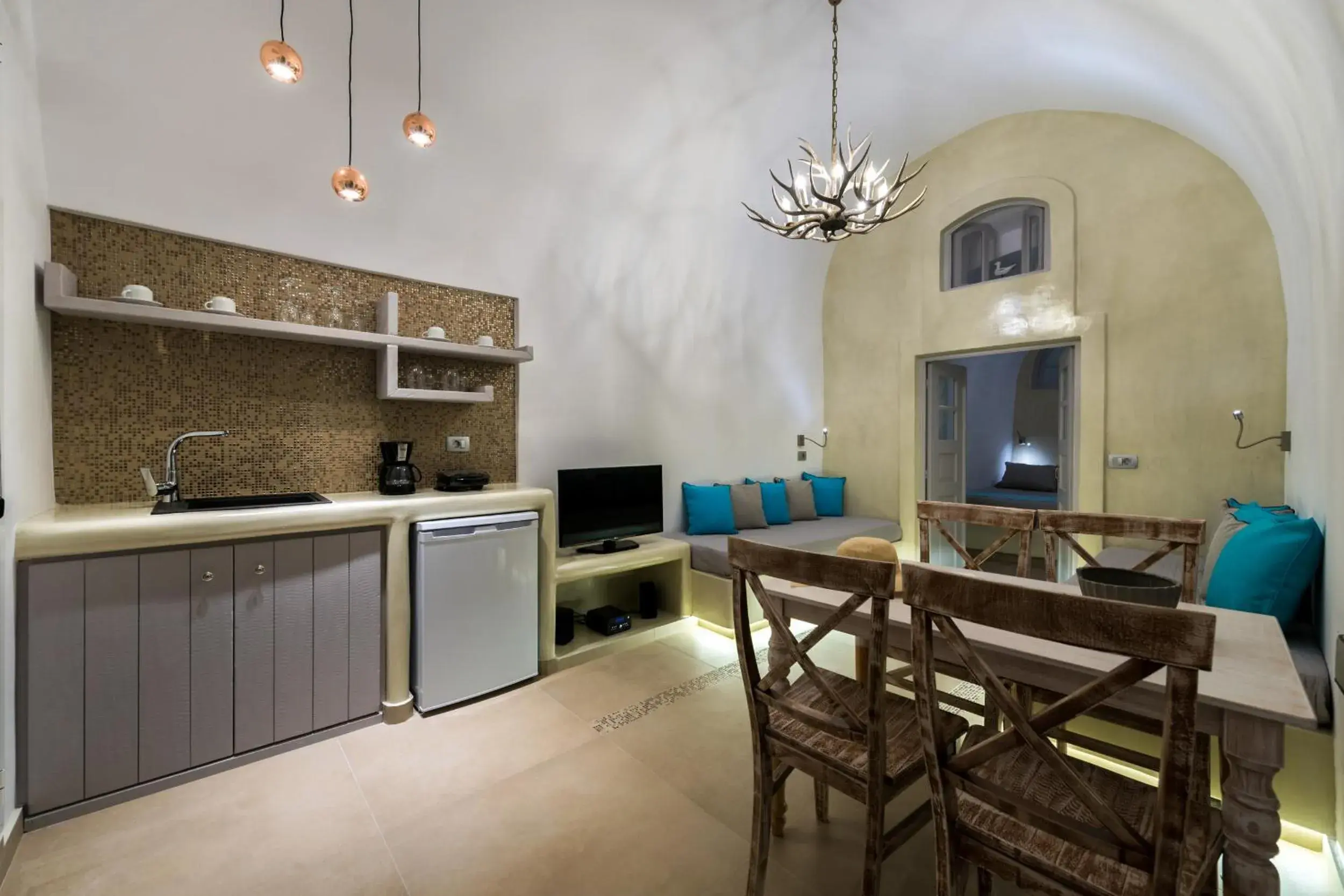 One-Bedroom Cave Apartment with Caldera View in Nefeli Homes - Adults Only One-Bedroom Cave Apartment with Caldera View in Nefeli Homes - Adults Only