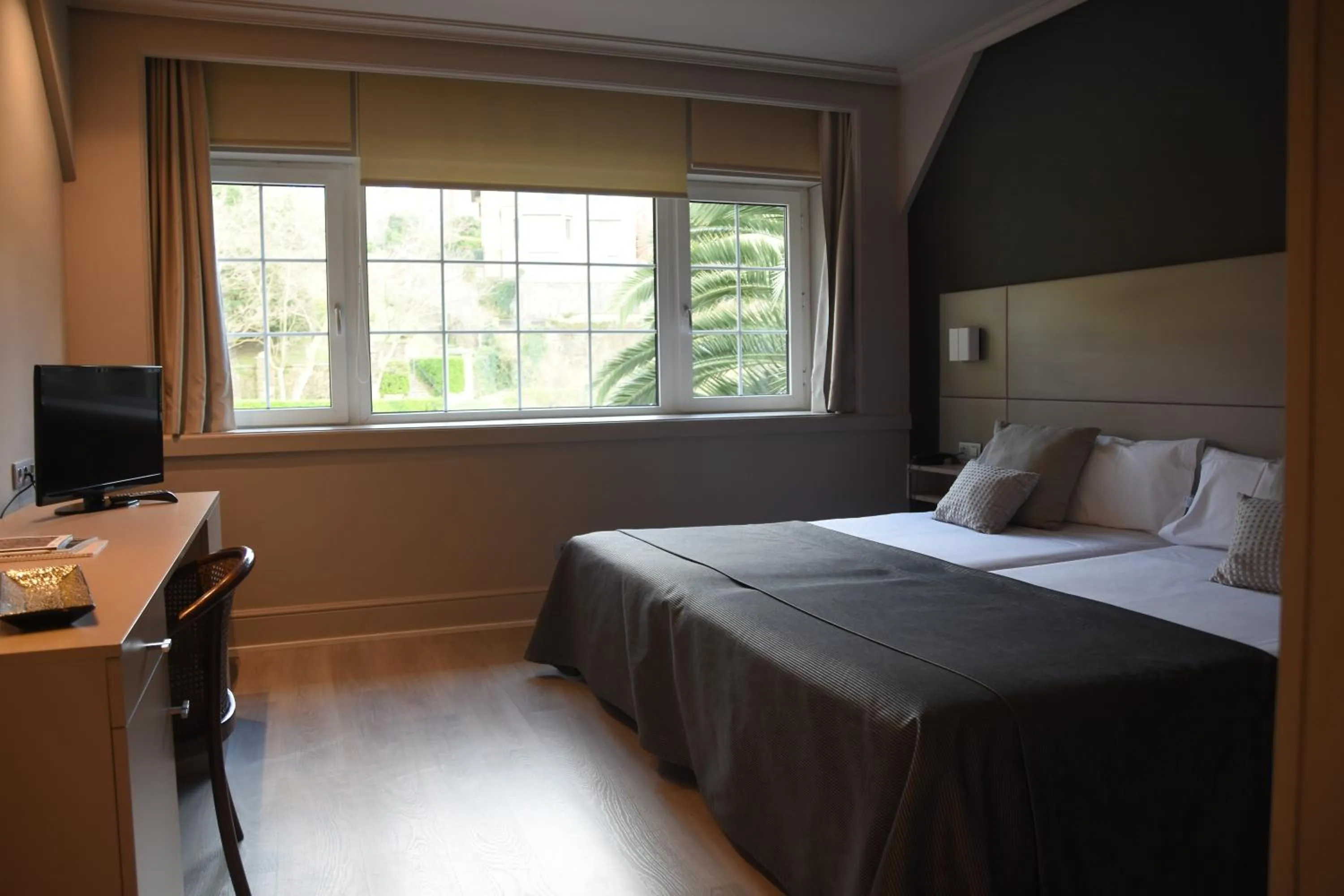 Bedroom, Bed in Hotel Igeretxe