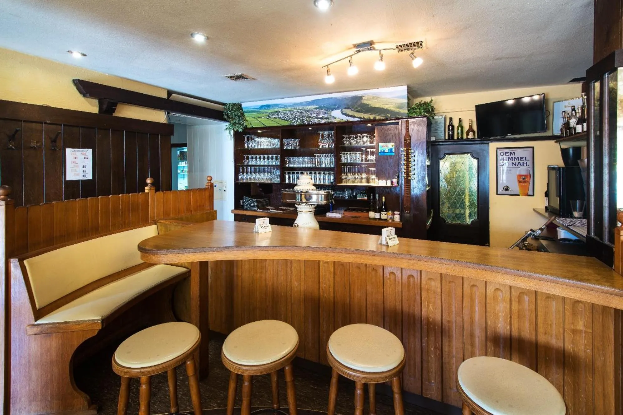 Lounge or bar in Hotel Weinhaus Weis