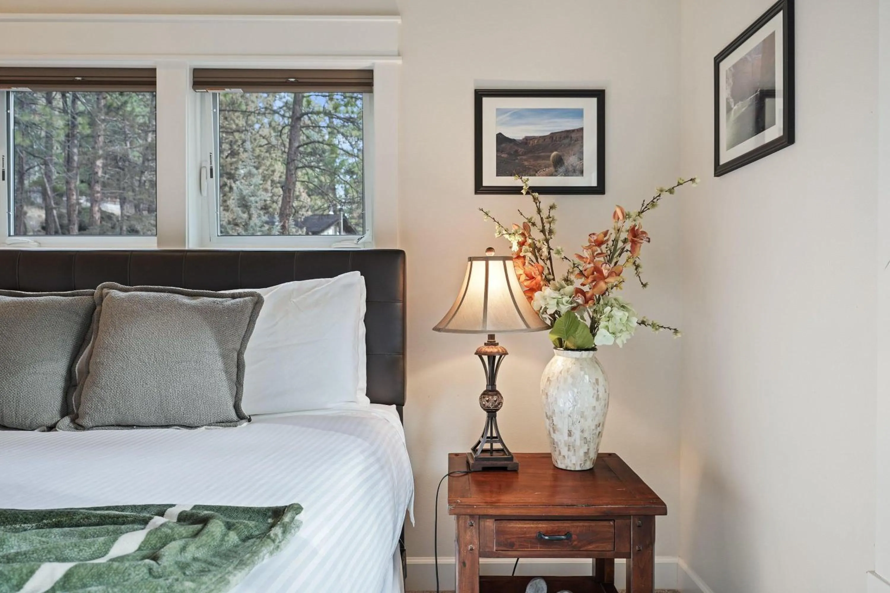 Bed in Trails End Retreat