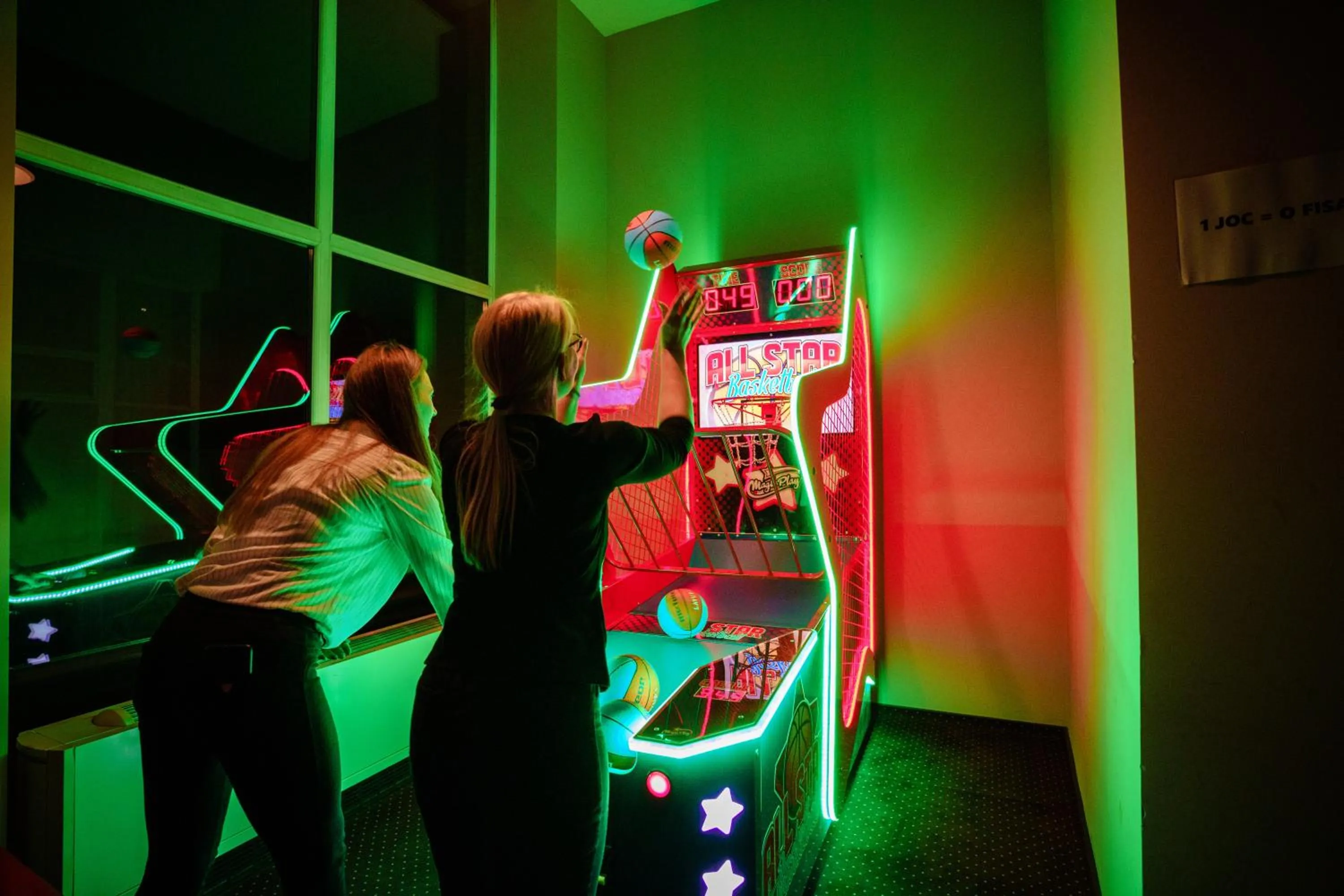 Activities in Bacolux Afrodita, Herculane