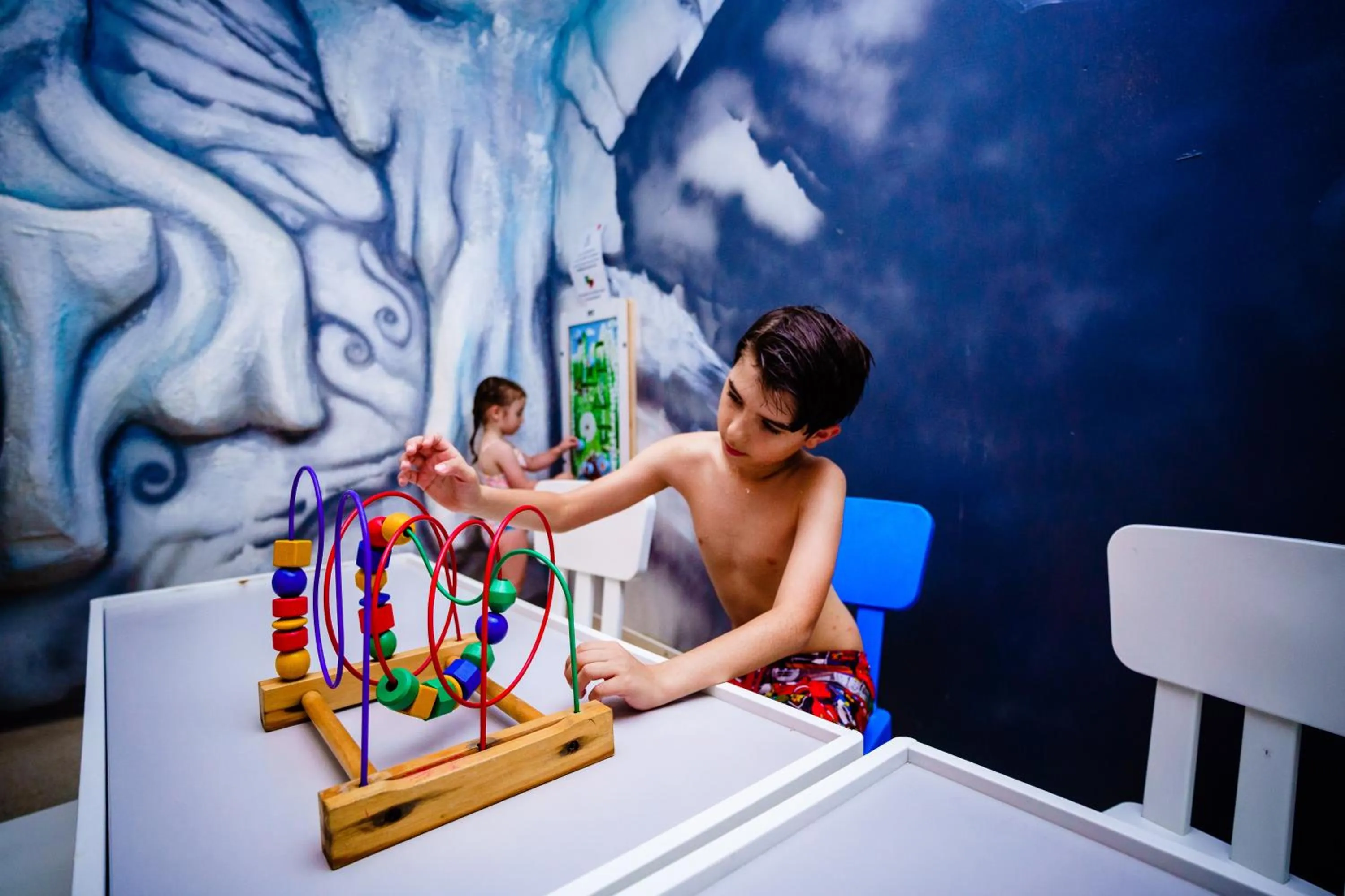 Swimming pool in Bacolux Afrodita, Herculane